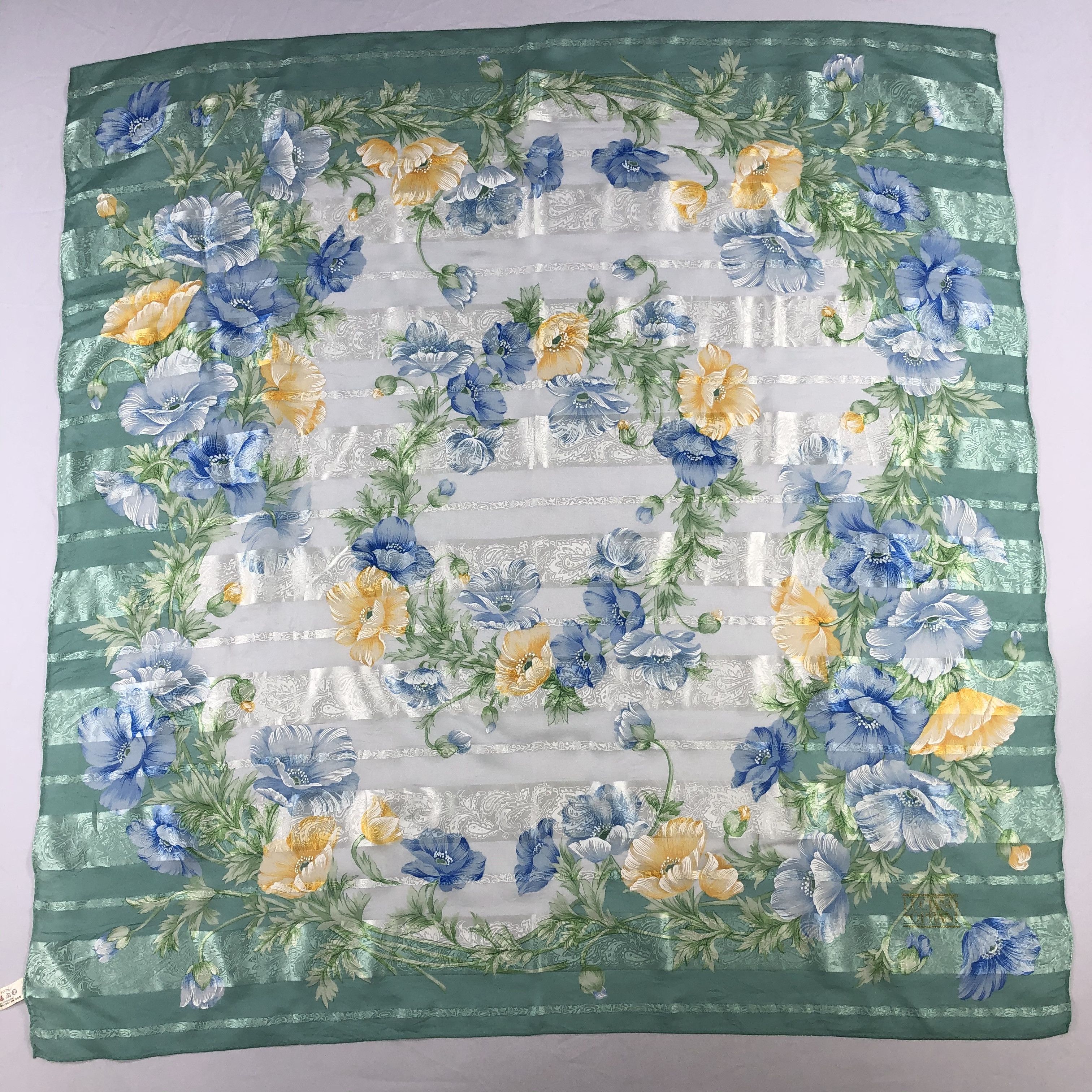 Vintage Vintage Luciano Soprani Silk Scarf Size ONE SIZE - 2 Thumbnail