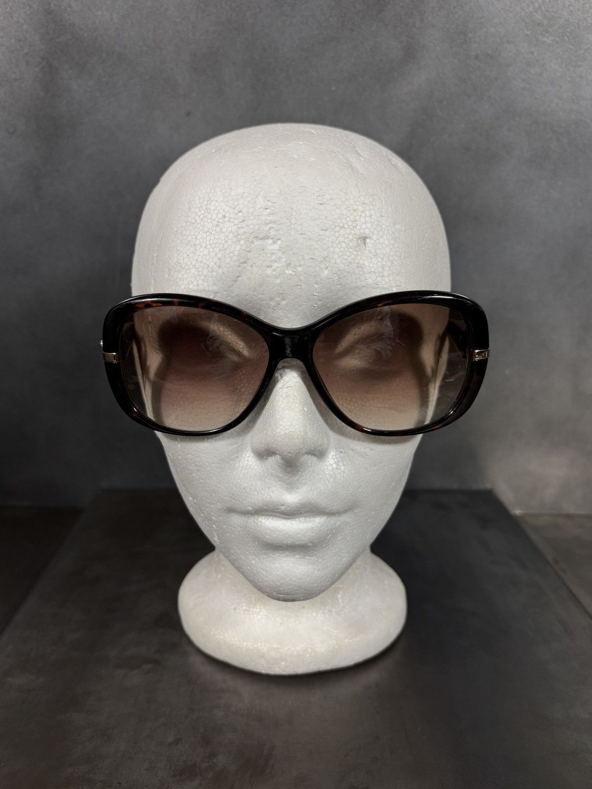 Juicy Couture 2010s Juicy Couture Sunglasses Scarlet Heart Queen of Everyt Size ONE SIZE - 6 Thumbnail