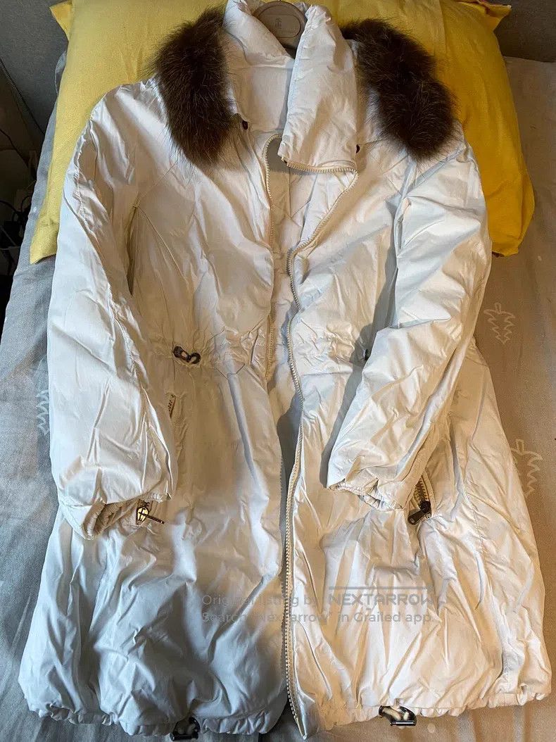 Brunello Cucinelli brunello cucinelli Fur-trimmed beaded down jacket, pearl w Size S / US 4 / IT 40 - 2 Thumbnail