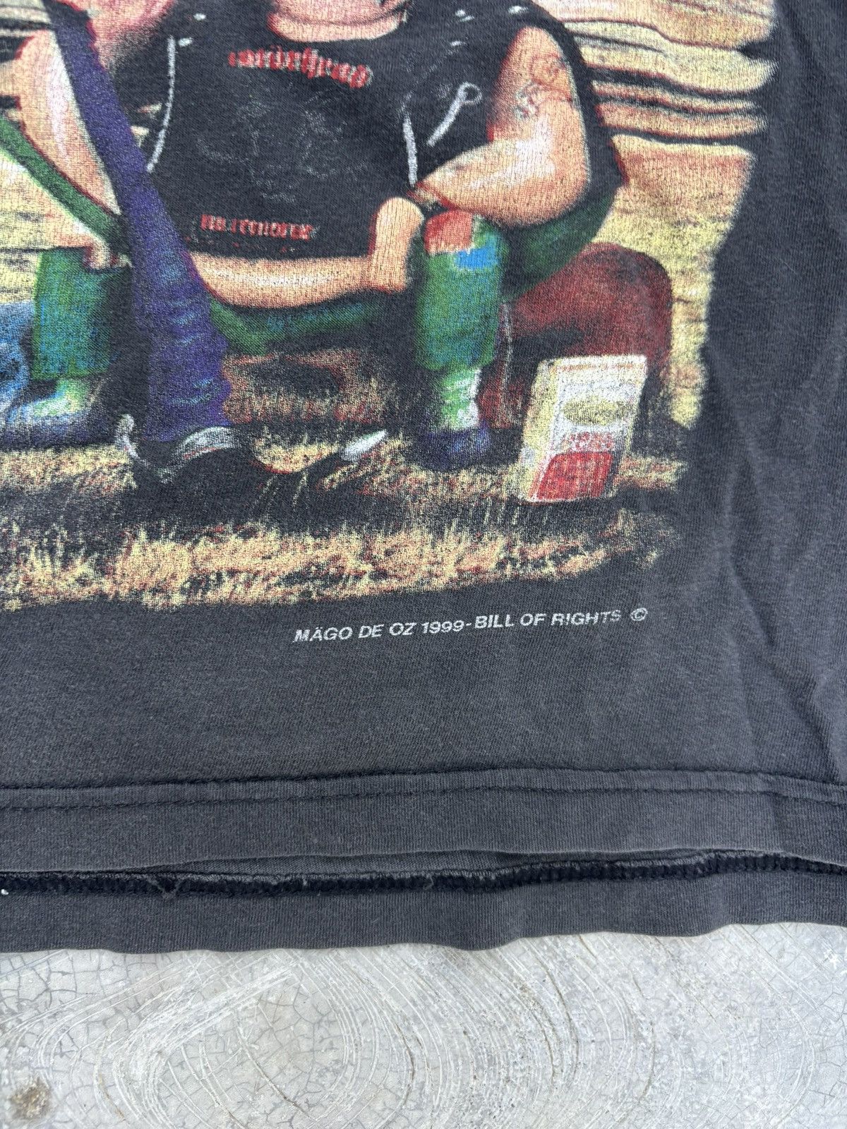 Band Tees Vintage 90s Mago De Oz Tour T Shirt Size US L / EU 52-54 / 3 - 5 Thumbnail