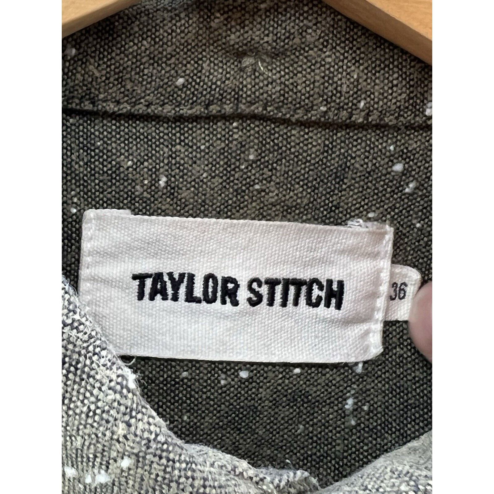 Taylor Stitch Taylor Stitch The Jack Olive Slub Chambrey Button Up Size 36 Size US M / EU 48-50 / 2 - 3 Thumbnail