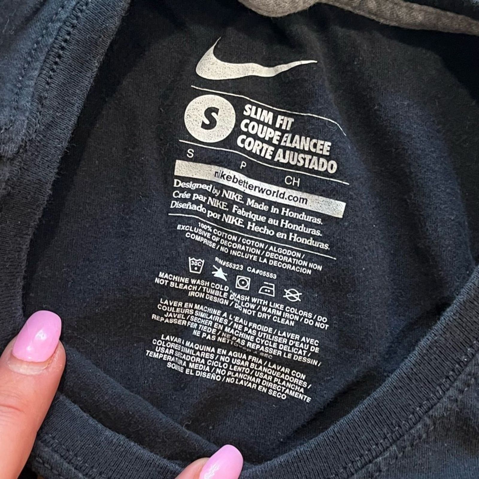 Nike Nike Slim Fit Short Sleeve Scoop Neck Graphic T-Shirt Size S Size S / US 4 / IT 40 - 2 Thumbnail