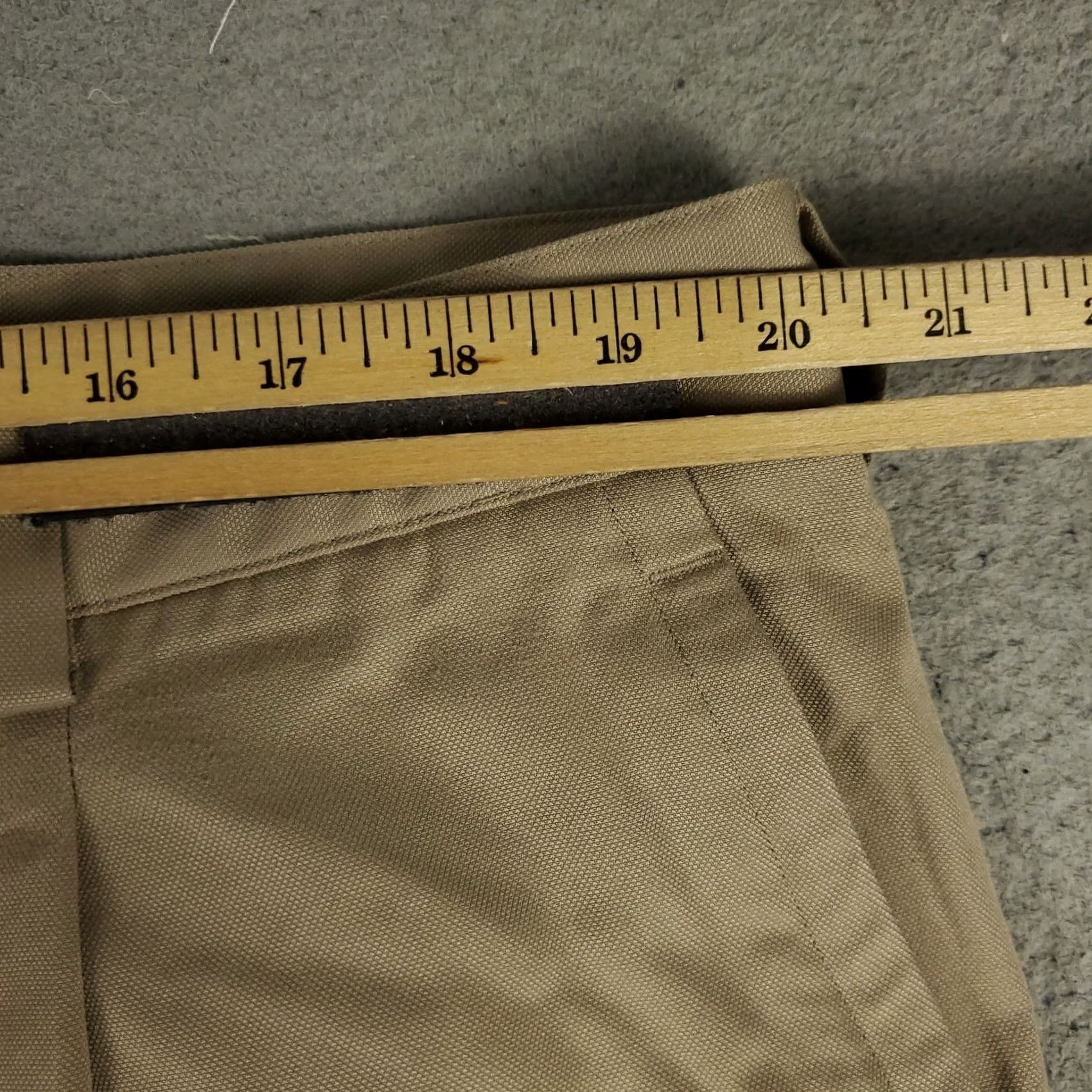 Nike Nike Pants Mens Regular 40x32 Beige Dri Fit Chino Trousers Pleated Front Zip Pockets Straight Leg Casual Bottoms Size US 40 / EU 56 - 4 Thumbnail