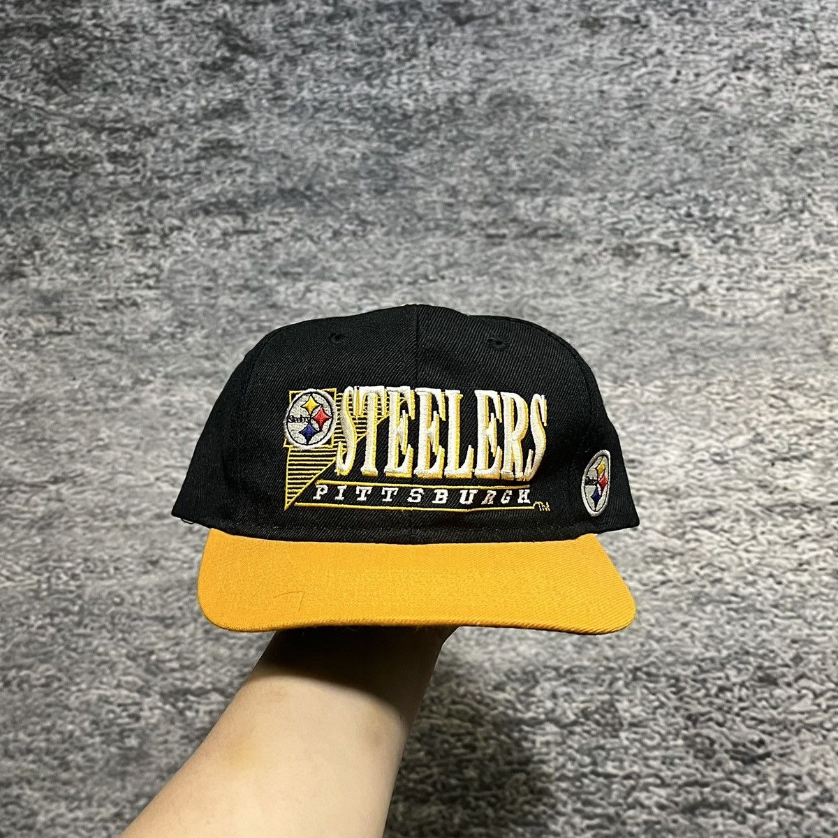 NFL Vintage 90s Pittsburgh Steelers NFL Embroidered Snapback Hat Size ONE SIZE - 1 Thumbnail