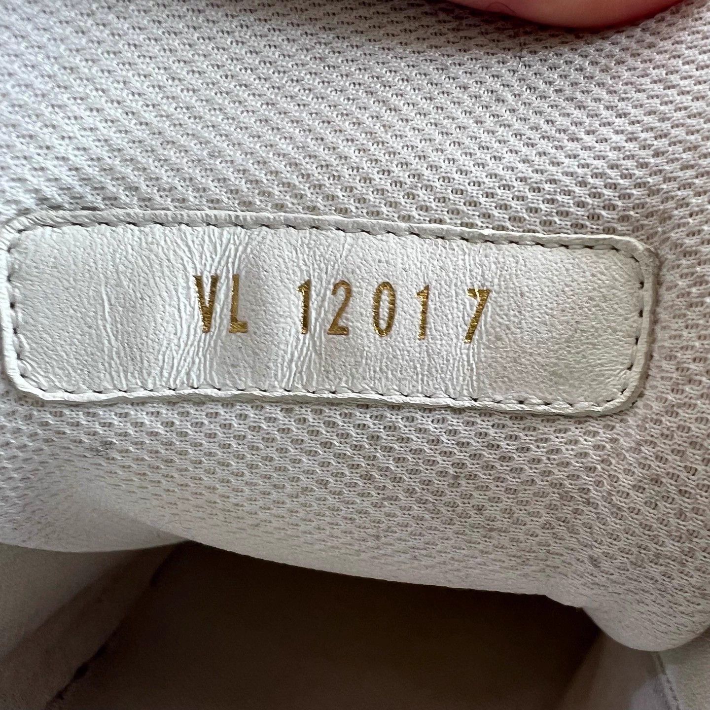 Louis Vuitton louis vuitton low-top sneakers Size US 8 / EU 41 - 6 Thumbnail