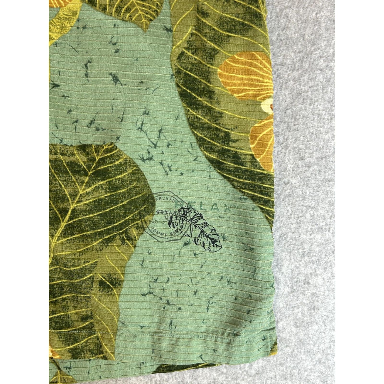 Tommy Bahama Tommy Bahama Shirt Mens Medium Floral Silk Cotton Hawaiian Camp Aloha Loop Collar Size US M / EU 48-50 / 2 - 4 Thumbnail