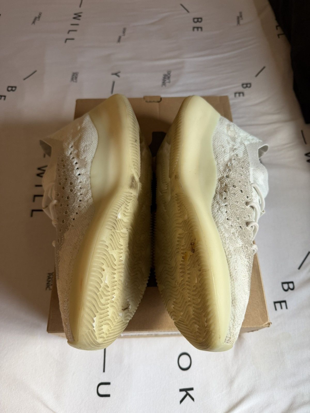 Yeezy Adidas Yeezy Boost 380 Calcite Glow 12.5US Size US 12.5 / EU 45-46 - 3 Thumbnail