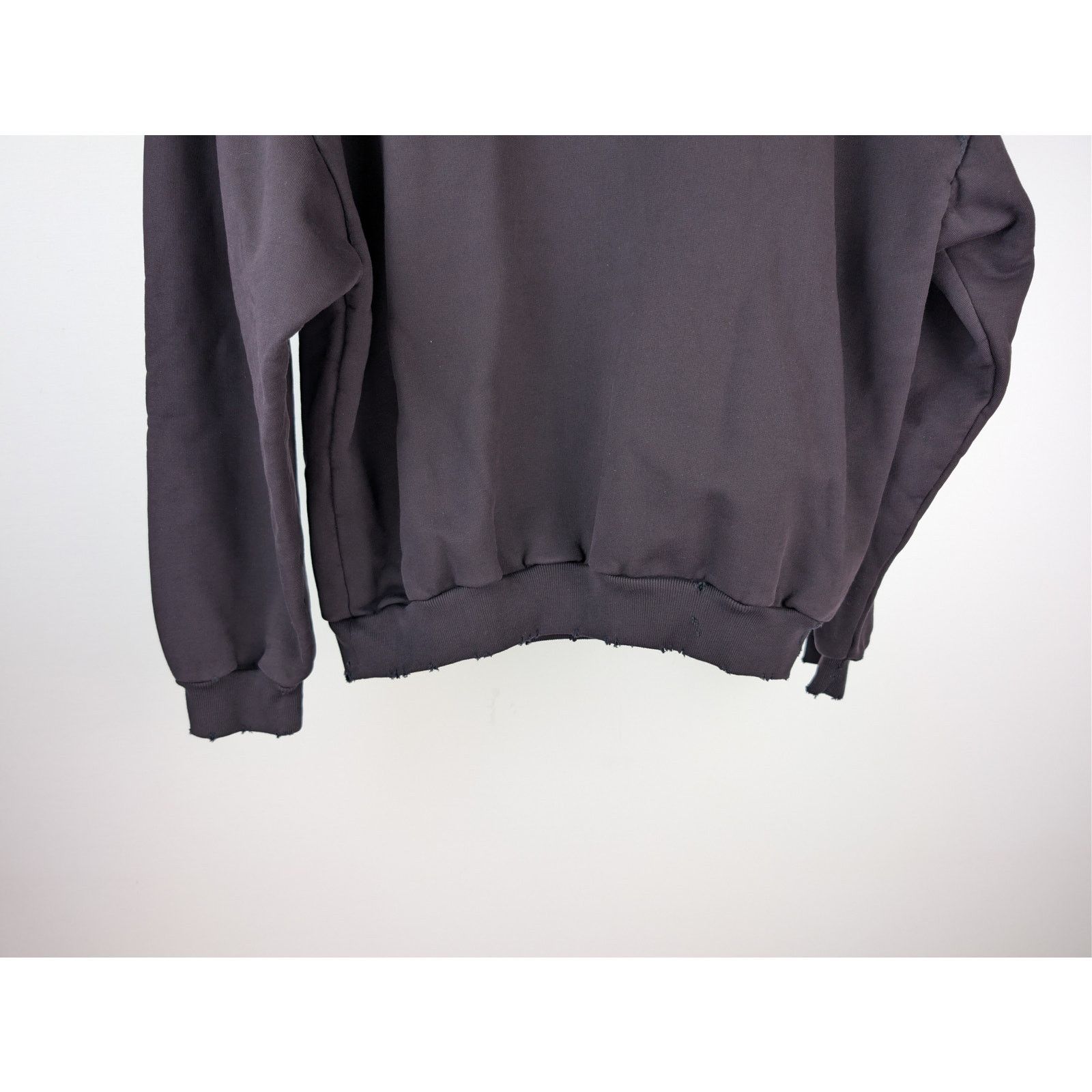 Balenciaga o1rshd1 Pierced Round Hoodie in Washed Black Size US M / EU 48-50 / 2 - 13 Thumbnail