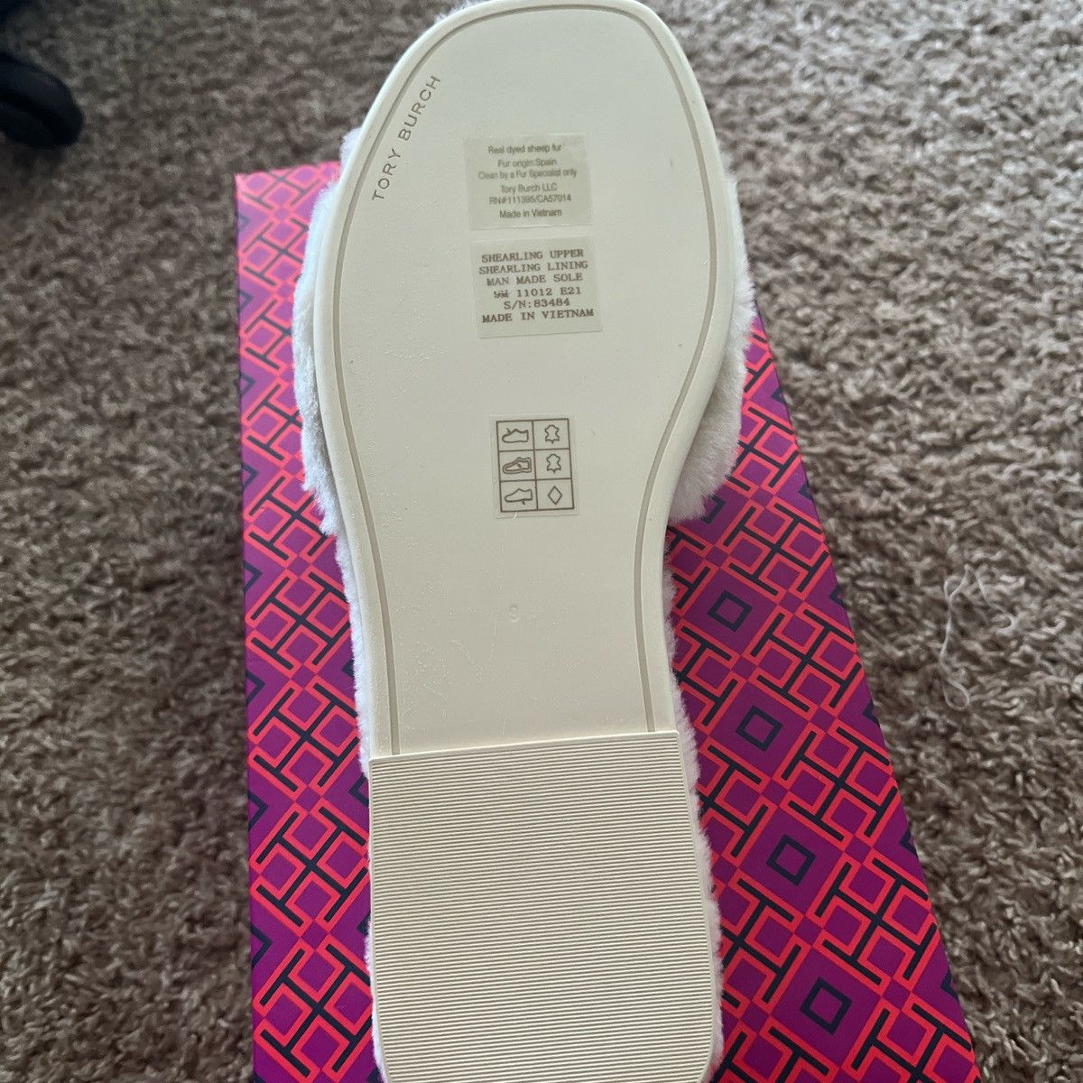 Tory Burch Brand New Tory Burch Shearling leather slides Size US 9 / IT 39 - 2 Thumbnail