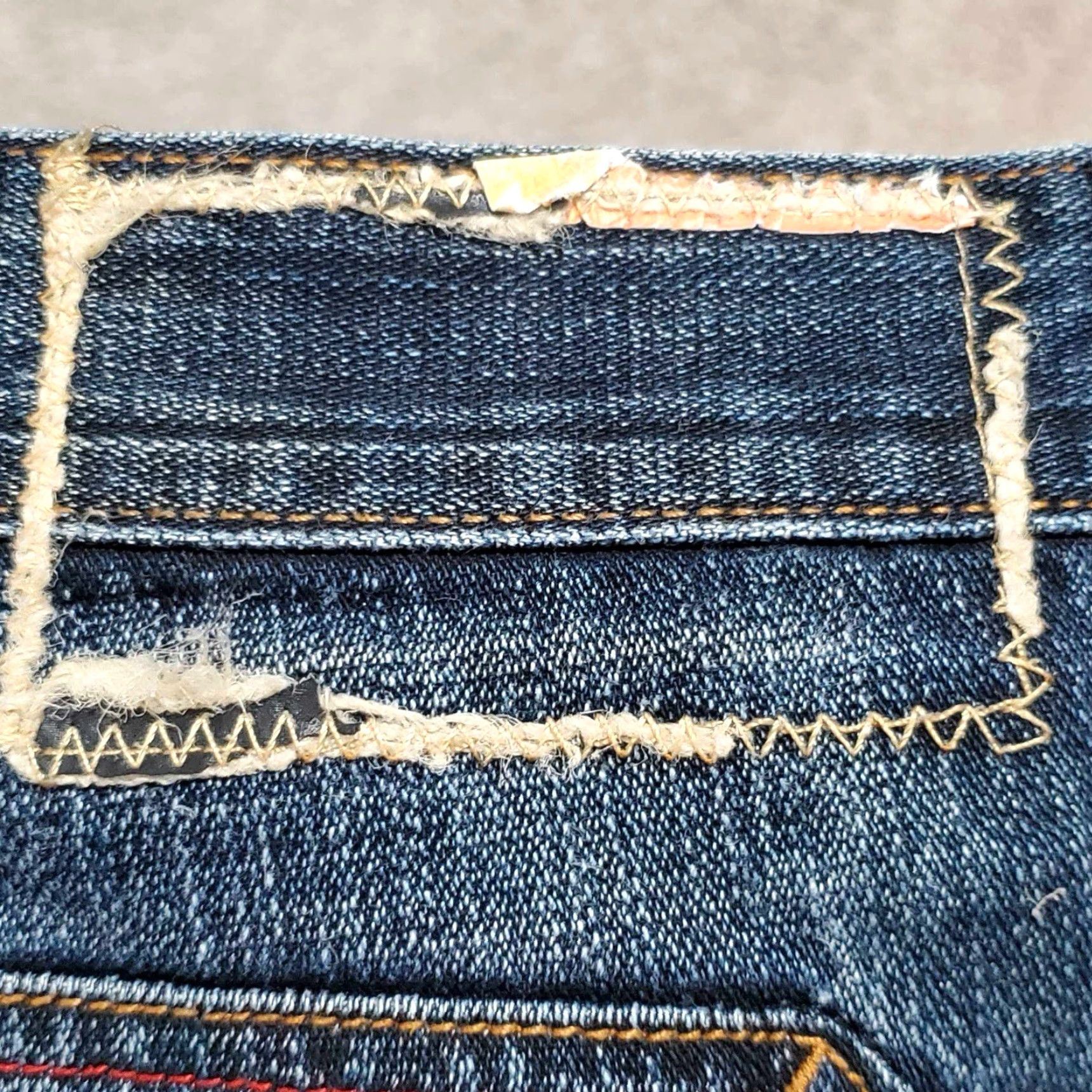 Vintage Silver Point Jeans Adult 40 x 32 Blue Grunge Distressed Embroidered Floral Y2K Mens Size US 40 / EU 56 - 7 Thumbnail