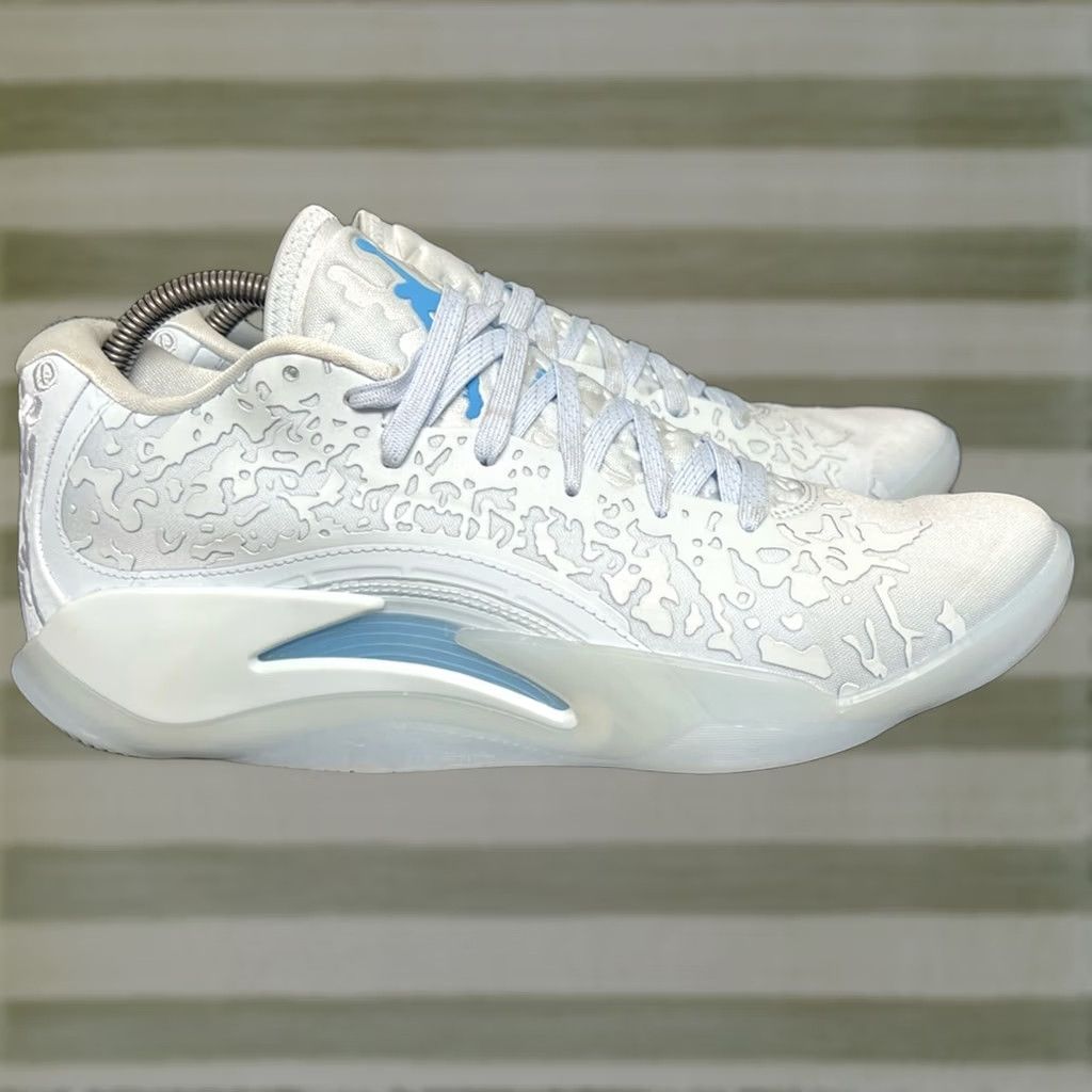 Jordan Brand Jordan Zion 3 Half Moon Shirt Mens Size 9 Blue Nike? Size US 9 / EU 42 - 1 Thumbnail