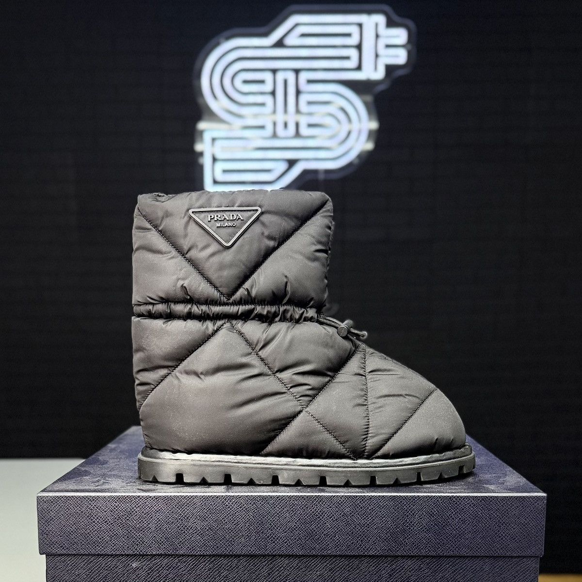 Prada Prada Re-Nylon Snow Boots Size US 9.5 / EU 42-43 - 2 Thumbnail