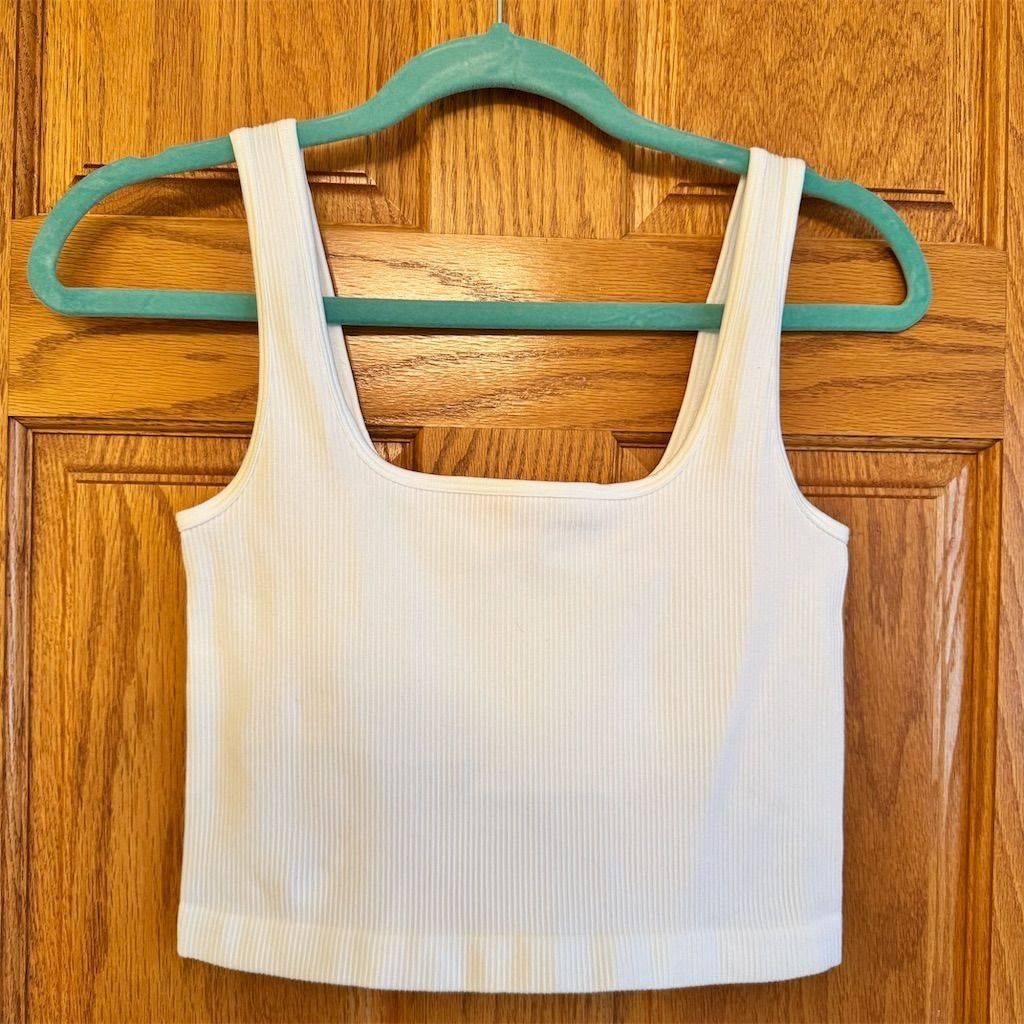 Other QQQ Women's White Cropped Square Neck Ribbed Tank Top Size Size M / US 6-8 / IT 42-44 - 1 Thumbnail