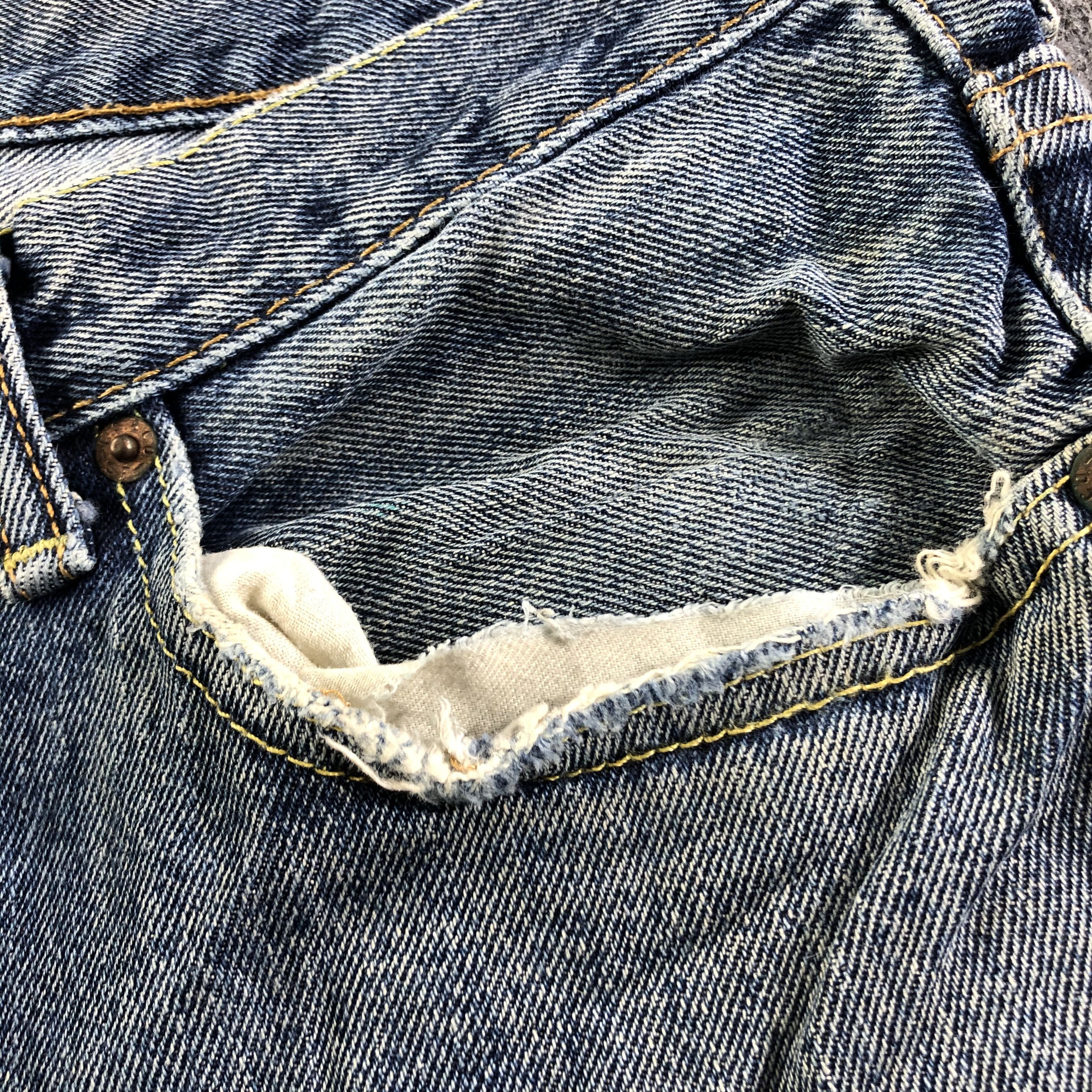 Levi's Vintage Blue Wash Levis 550 Jeans-J3228 Size US 35 - 11 Thumbnail