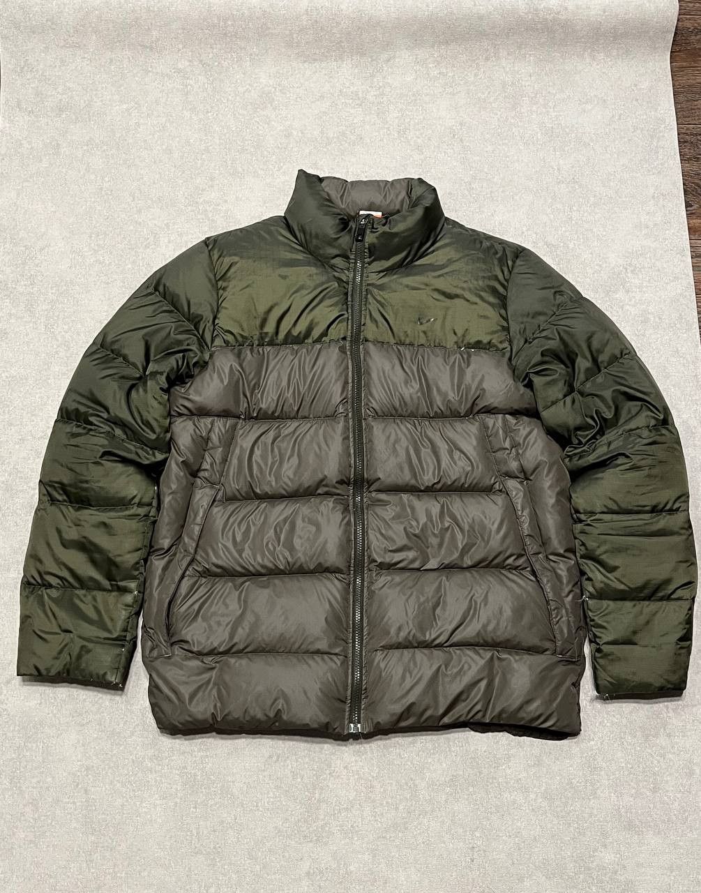 Nike Vintage Nike Puffer Jacket 00s Down Swoosh Men Size L Green Size US L / EU 52-54 / 3 - 1 Thumbnail