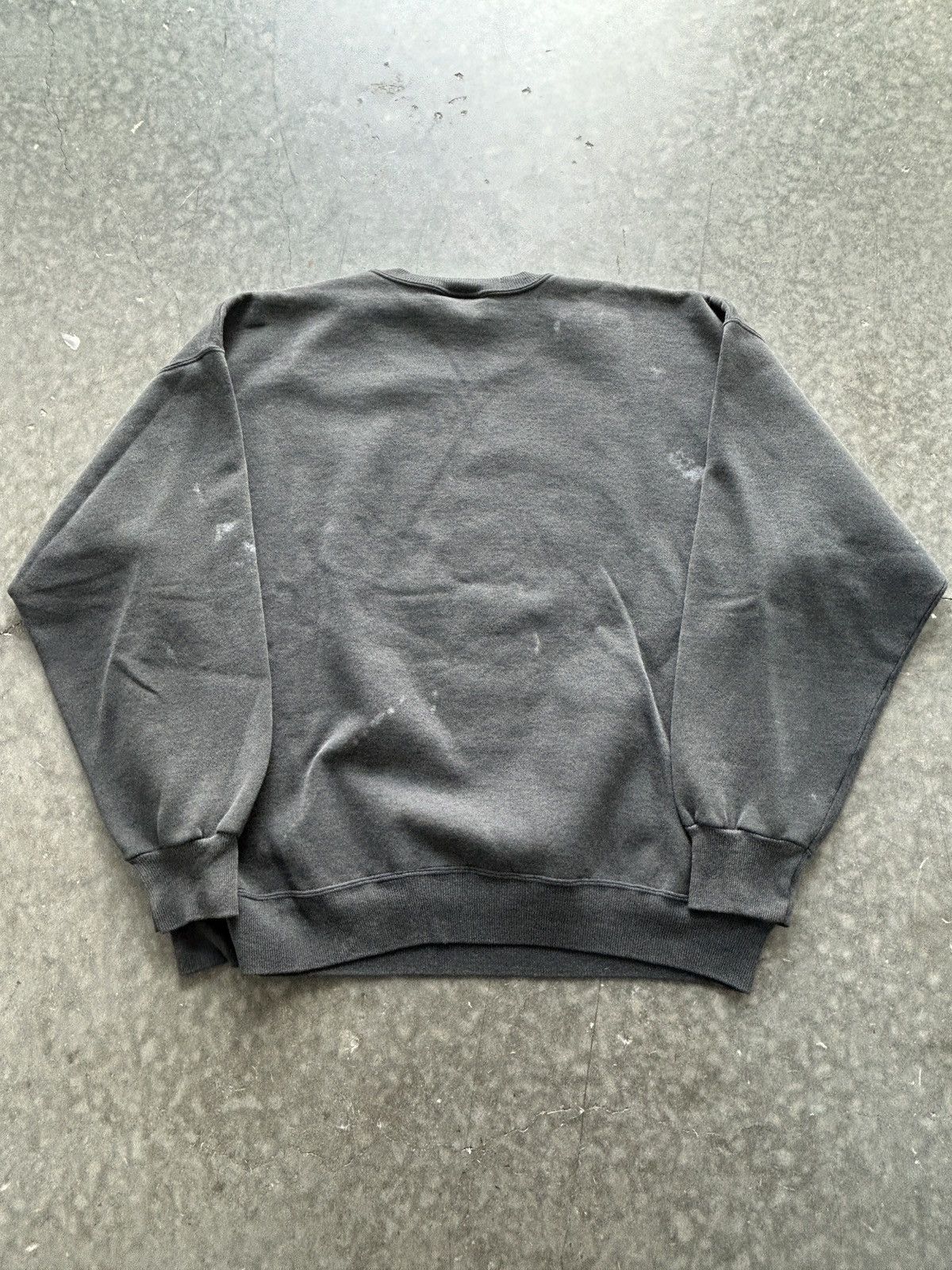 Hanes Vintage 90s Faded Black Sweatshirt Boxy Fit Size US L / EU 52-54 / 3 - 8 Thumbnail