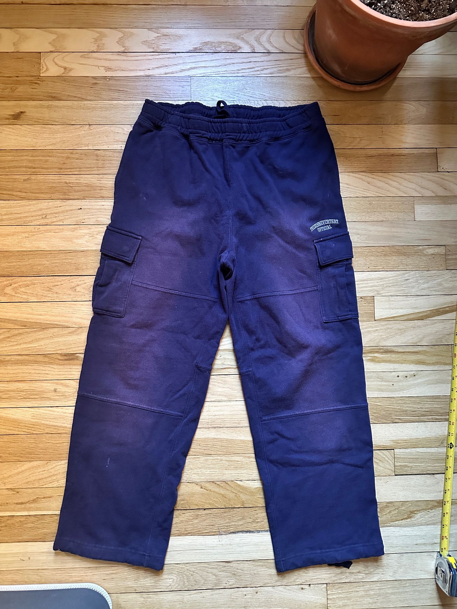 thisisneverthat Thisisneverthat Cargo Sweatpants Dark Purple Large Size US 32 / EU 48 - 2 Thumbnail