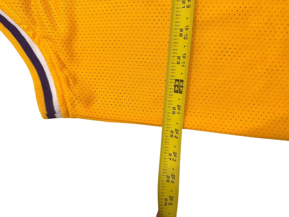 Other Christian WOOD LOS ANGELES LAKERS Unbranded Jersey Size XL Size US XL / EU 56 / 4 - 2 Thumbnail