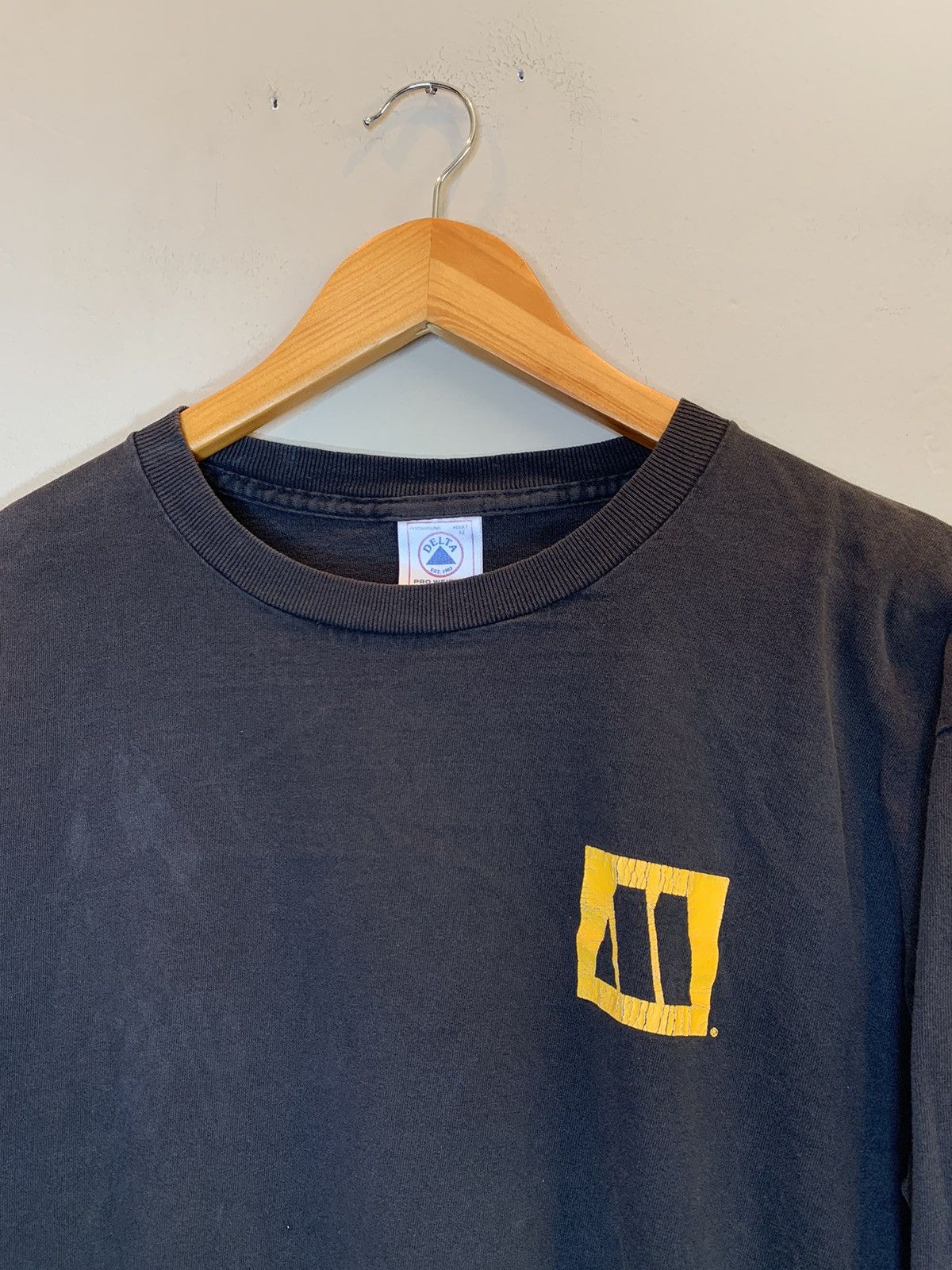 Band Tees *RARE* Vintage 90’s Motown Records Label Long Sleeve Shirt Size US M / EU 48-50 / 2 - 5 Thumbnail
