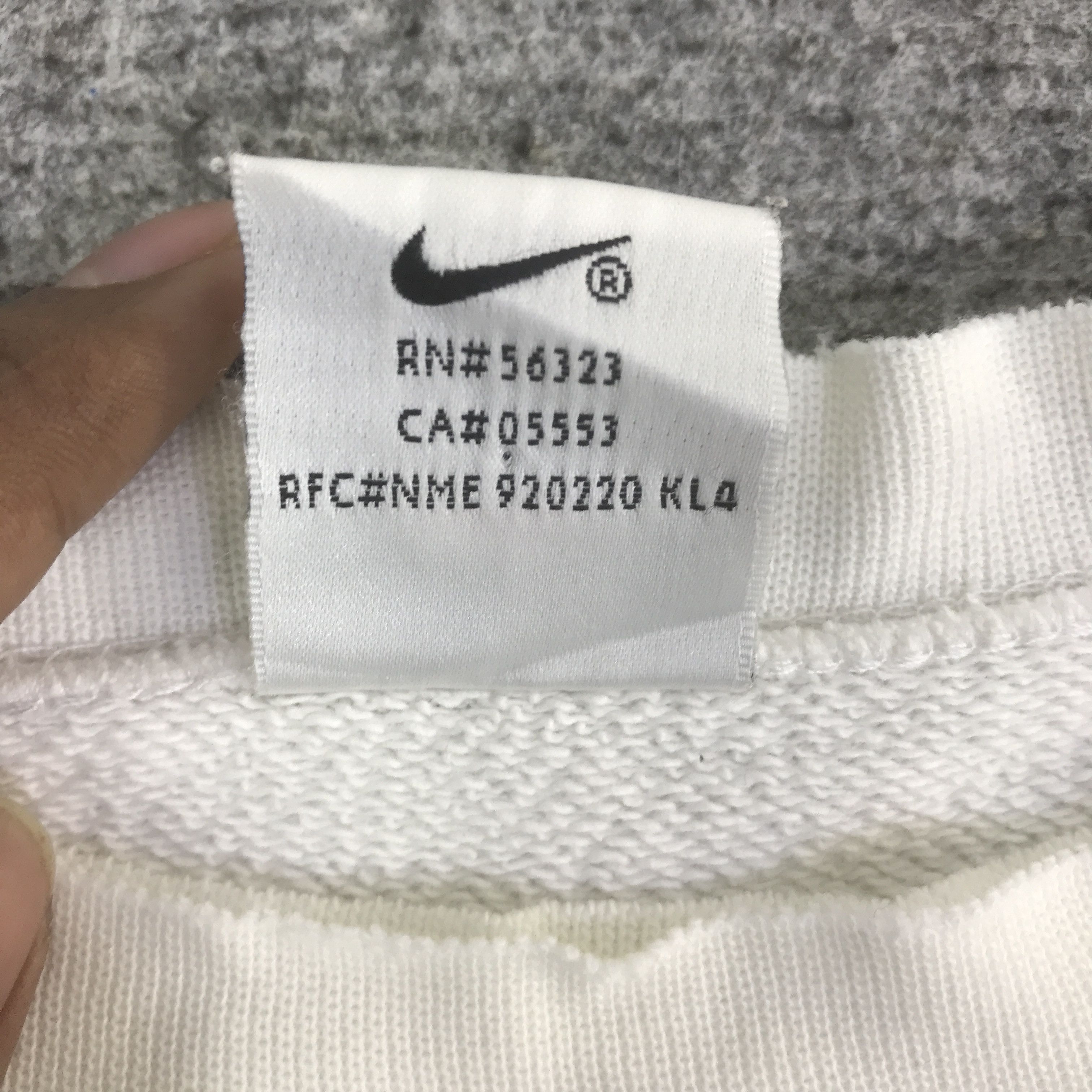 Nike 90s NIKE BIG LOGO DISTRESSED SWEATSHIRT K127B8 Size US M / EU 48-50 / 2 - 10 Thumbnail