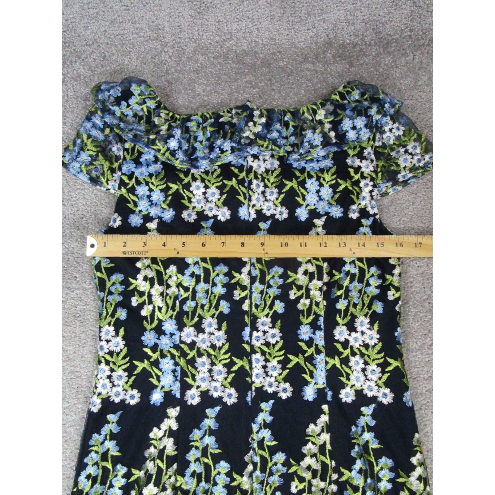 Karl Lagerfeld Karl Lagerfeld Dress Womens 6 Blue Floral Embroidered Pencil Sheath Short Sleeve Boat Neck Size M / US 6-8 / IT 42-44 - 5 Thumbnail