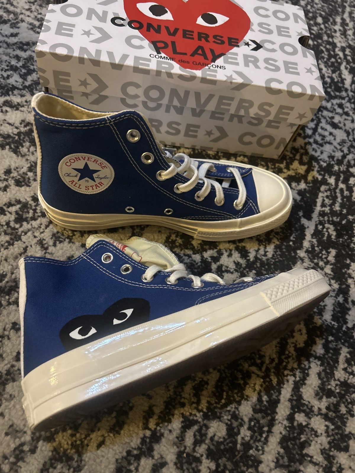 Comme des Garcons PLAY COMME des GARÇONS PLAY Converse Half Heart Chuck 70 Sneakers Size US 8 / IT 38 - 7 Thumbnail