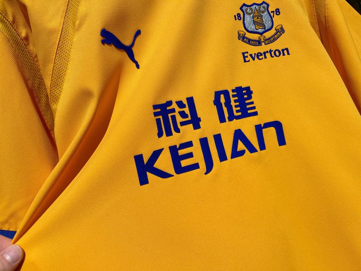 Puma EVERTON 2003/2004 AWAY FOOTBALL SHIRT SOCCER JERSEY PUMA Size US M / EU 48-50 / 2 - 4 Thumbnail