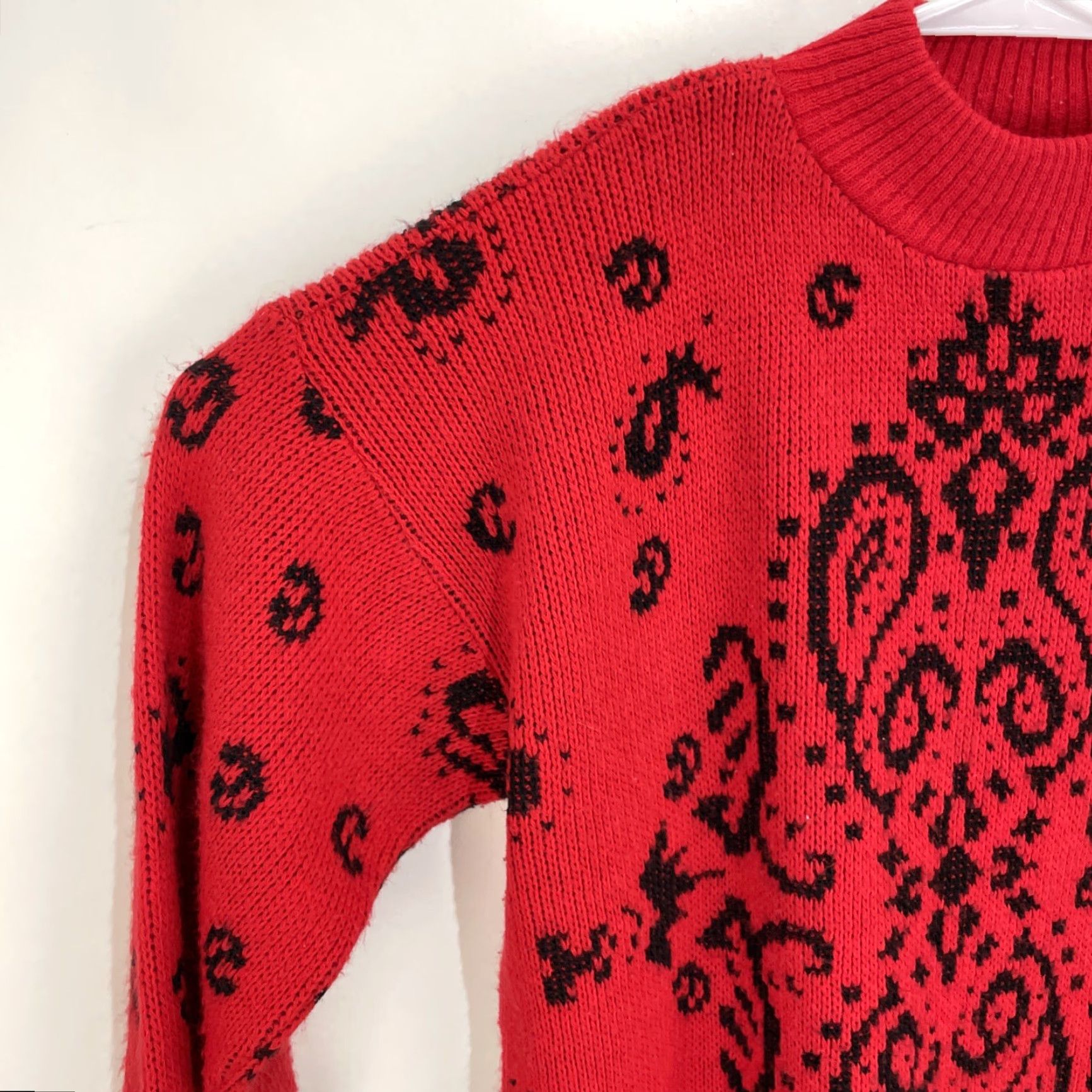 Vintage VINTAGE Private Eyes Womens Sweater Pullover Black Red Paisley USA Made Large Knit Mock Neck Long Sleeve Size L / US 10 / IT 46 - 5 Thumbnail