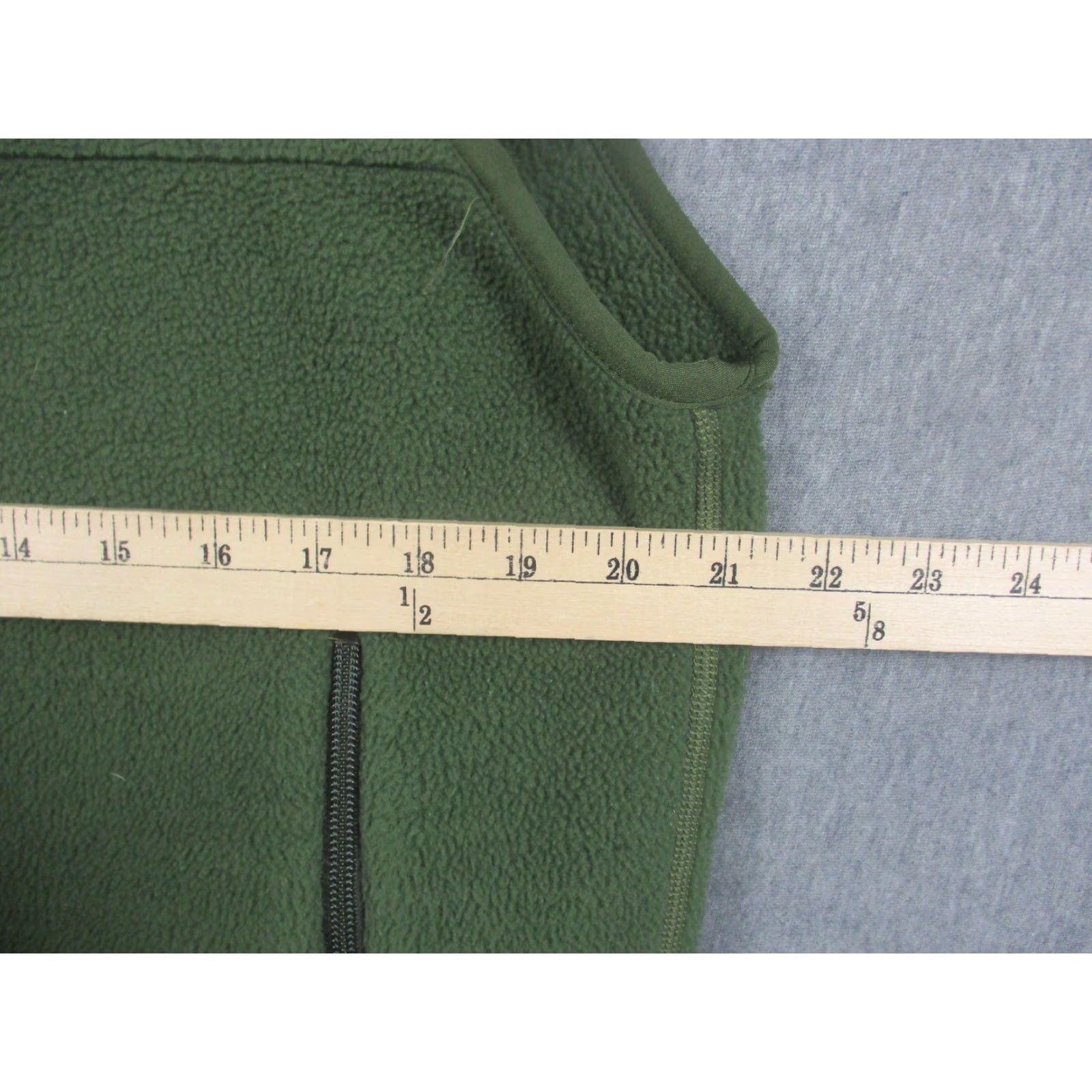 Patagonia Patagonia Synchilla Vest Mens Medium Green Full Zip Pockets Logo 25182F6 Size US M / EU 48-50 / 2 - 7 Thumbnail