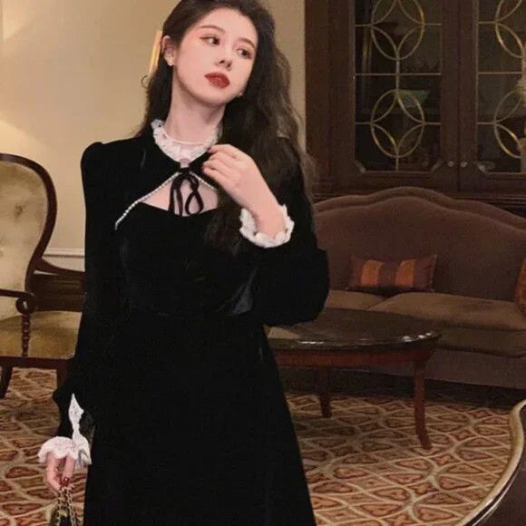 Shein Shein Vintage Gothic Victorian Style Costume Size M / US 6-8 / IT 42-44 - 4 Thumbnail
