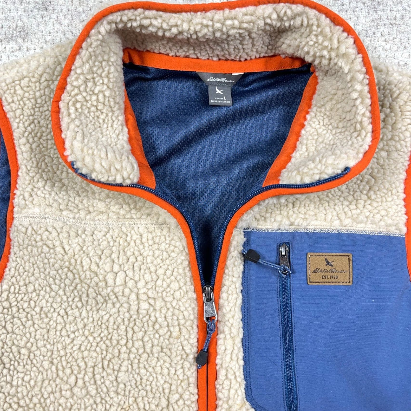 Eddie Bauer Eddie Bauer Vest Women L Beige Fleece Zipper Full Zip Embroidered Logo Tank Sleeveless Casual Seasonal Classic Outdoor Modern Size L / US 10 / IT 46 - 2 Thumbnail