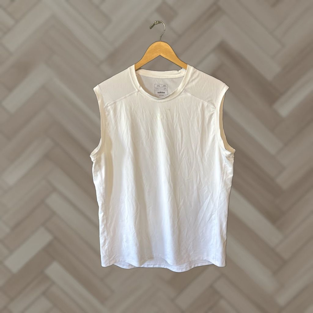 Adidas Adidas Womens White Sleeveless Athletic Tank Top Tight Fight 2XL Tank Sleeveless Crew Neck Pullover Slim Fit Activewear Women Size XXL / US 16-18 / IT 52-54 - 1 Thumbnail