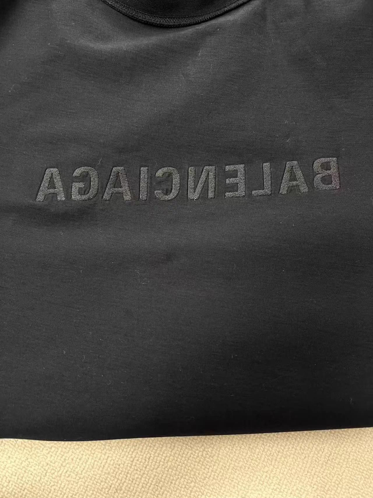 Balenciaga Balenciaga solid two-tone crewneck LS oversized men's Size US L / EU 52-54 / 3 - 3 Thumbnail