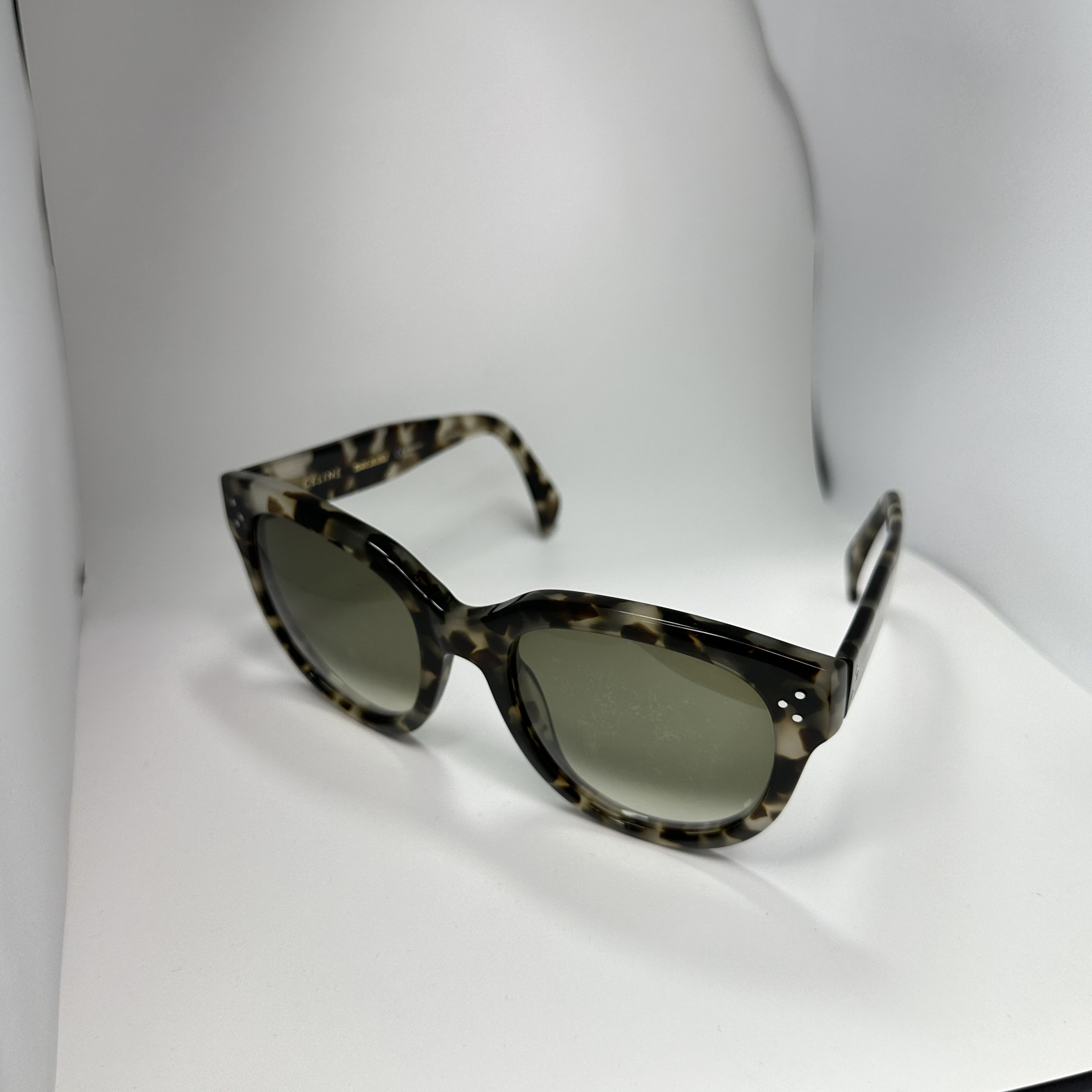 Celine Vintage Celine Audrey Cat Eye Tortoise Sunglasses 00s Size ONE SIZE - 5 Thumbnail