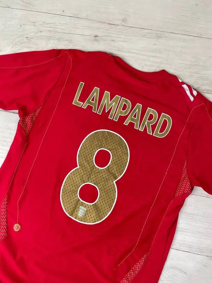 Umbro Vintage Umbro England 2006 2008 Lampard #8 Away Shirt Jersey Size US S / EU 44-46 / 1 - 11 Thumbnail