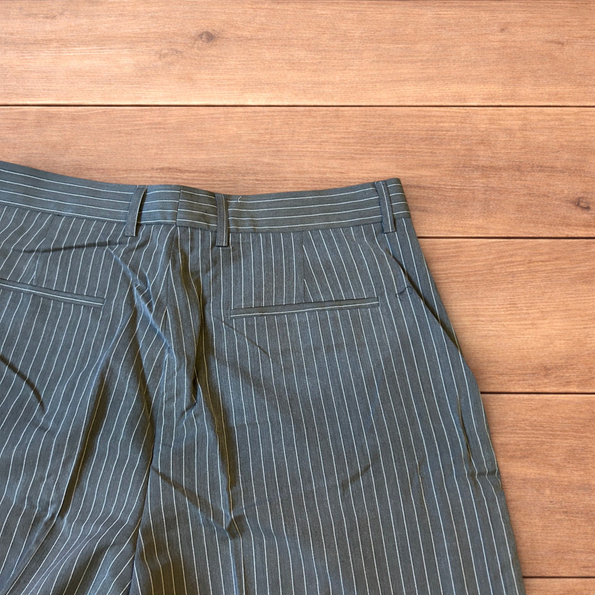 Japanese Brand Baggy wide leg pinstripe tailored trousers in grey. Size US 36 / EU 52 - 4 Thumbnail