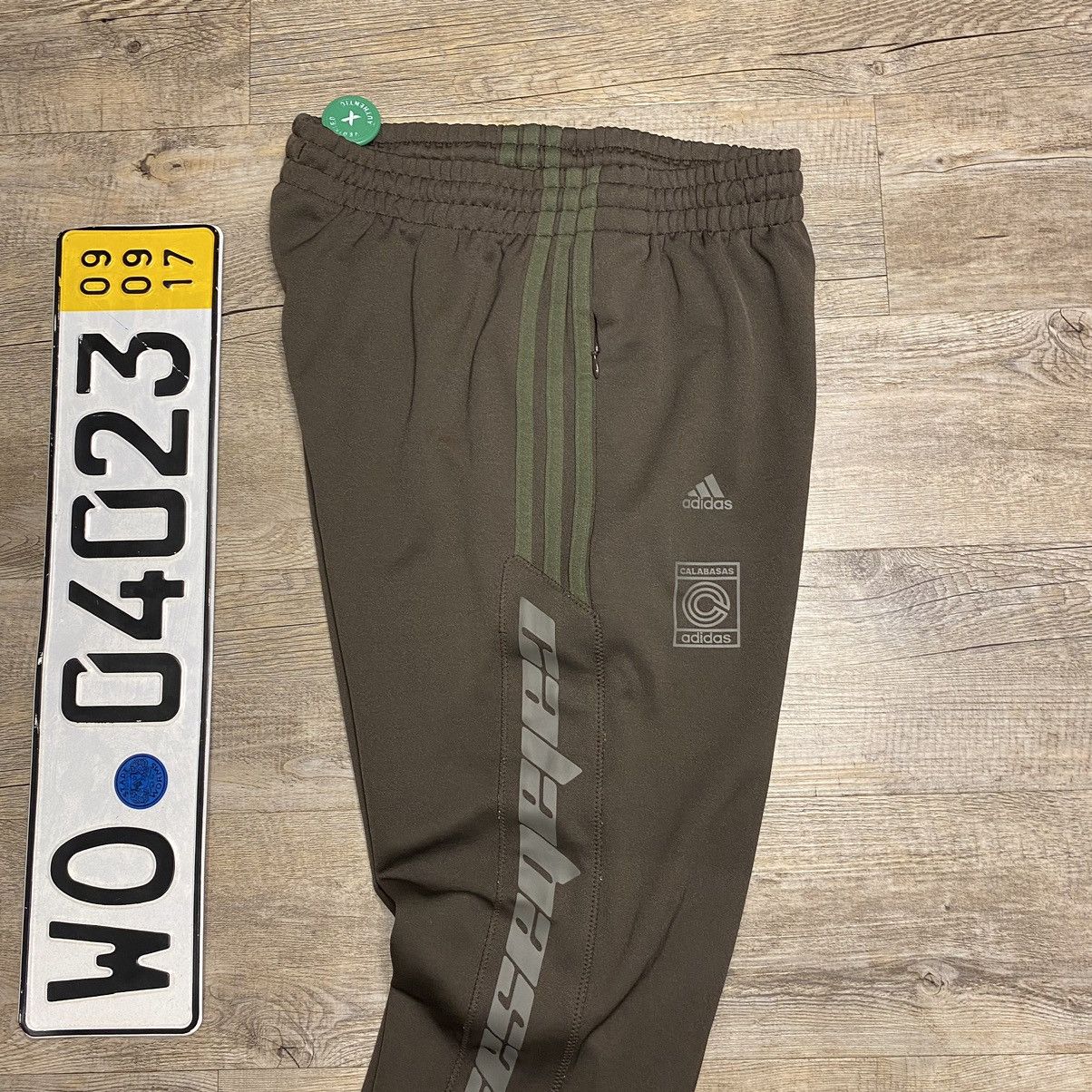 Yeezy Adidas Yezzy x Kanye West -Calabasas Track Size US 31 - 2 Thumbnail