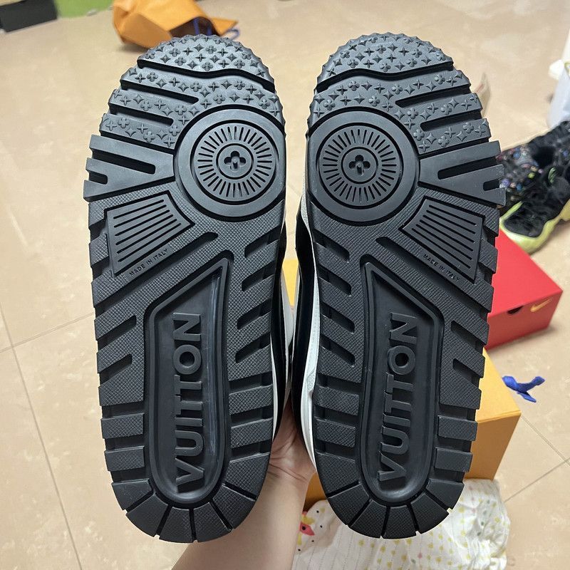Louis Vuitton Louis Vuitton Trainer Maxi Low-Top Sneakers -2508 Size US 11 / EU 44 - 4 Thumbnail
