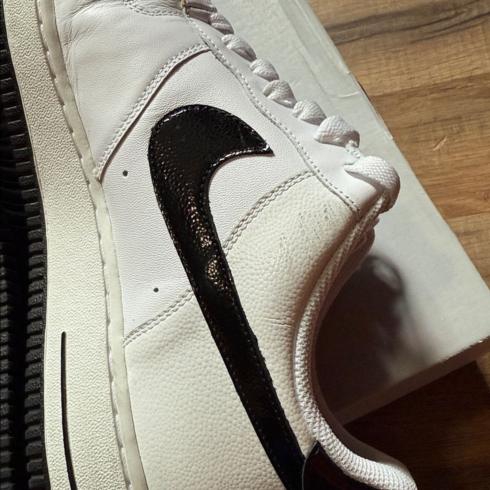 Nike 2010 Nike Air Force 1 White Black Patent Size US 11 / EU 44 - 7 Thumbnail