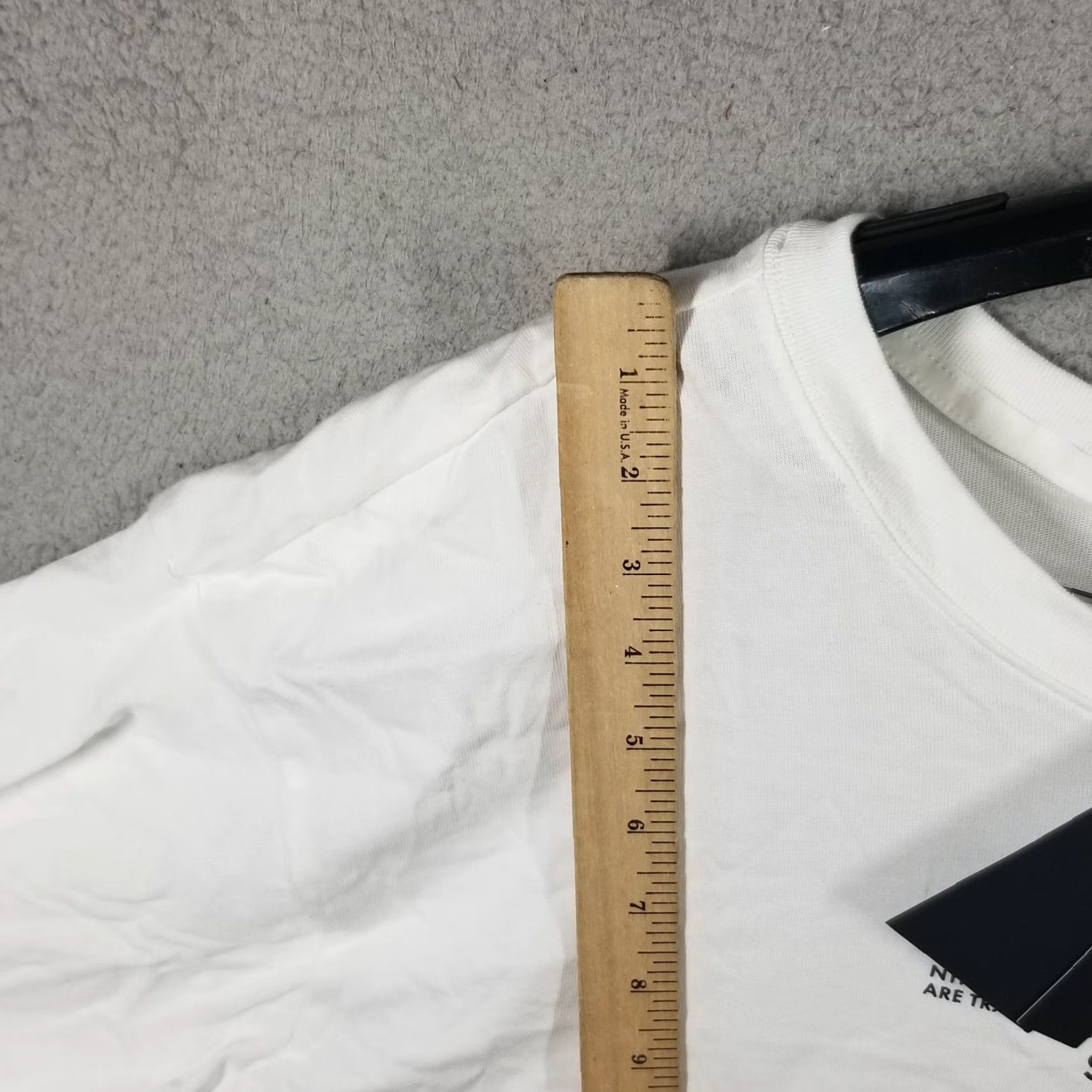 Nike Nike Women's Big Swoosh Shirt 1X Baggy Loose Fit White DH3025-100 NEW Size XL / US 12-14 / IT 48-50 - 4 Thumbnail
