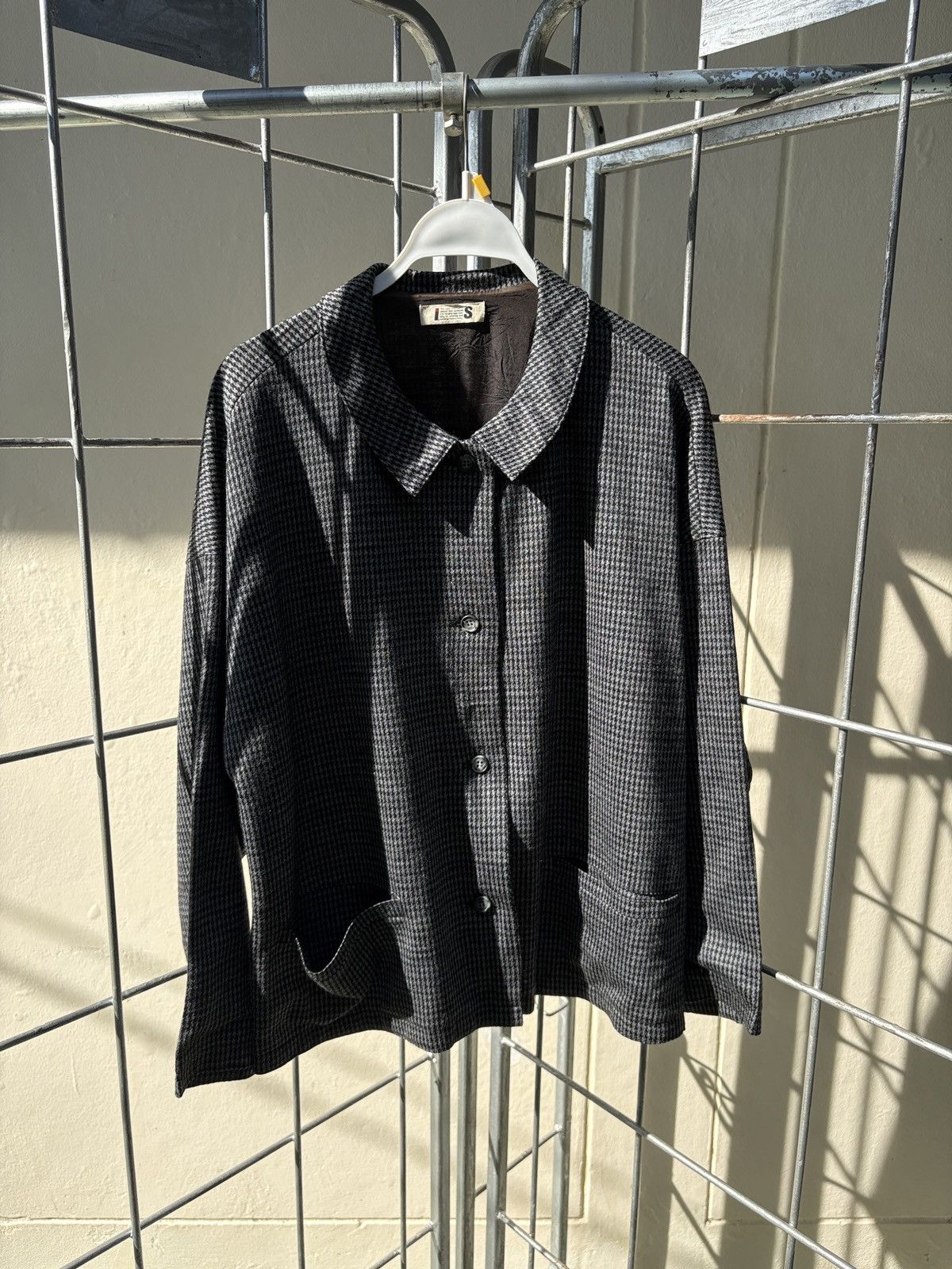 Issey Miyake i.s. Issey Miyake wool jacket blouse Size M / US 6-8 / IT 42-44 - 1 Thumbnail