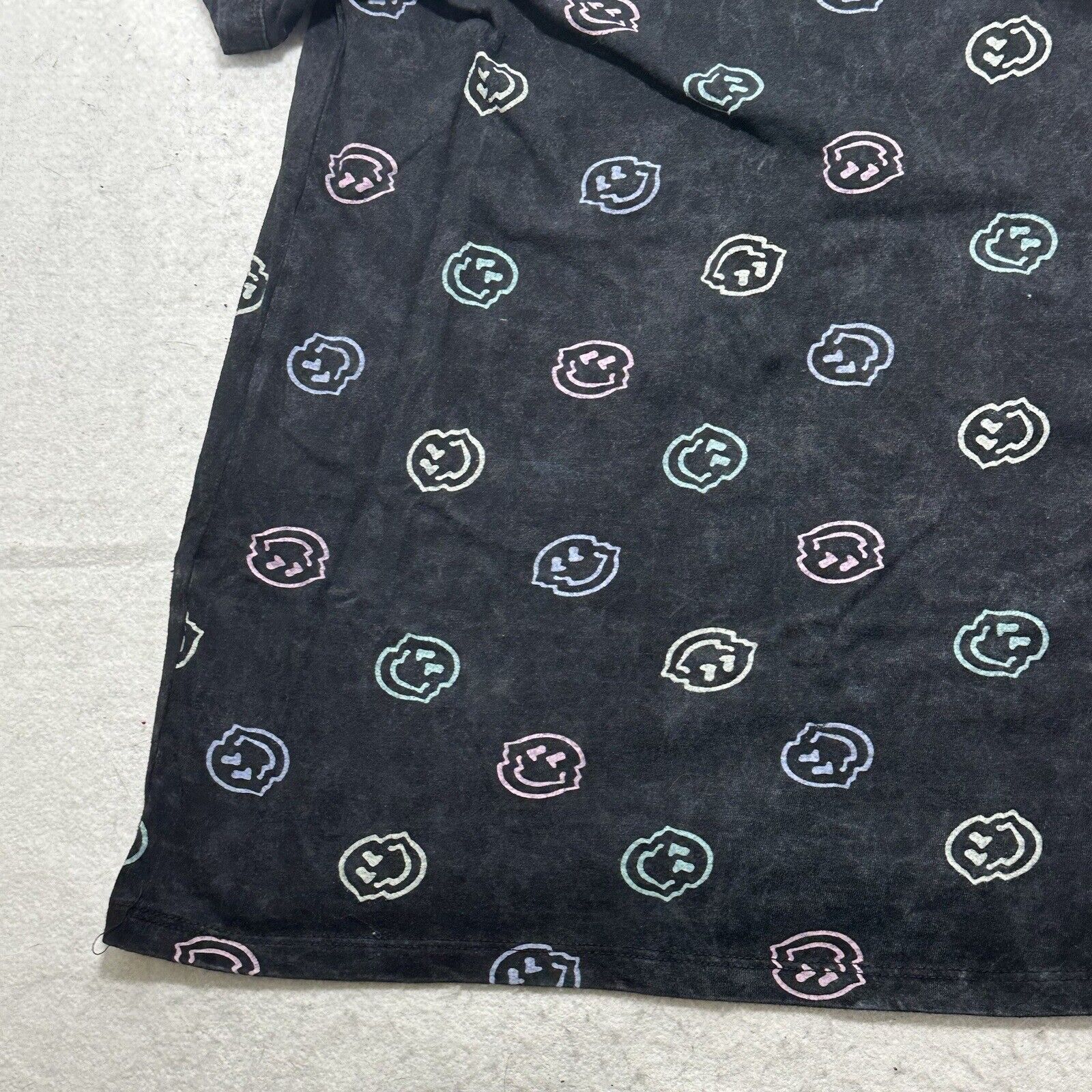 Other Attitude Not Include 3X Black Smiley Face Graphic T-Shirt Size 3XL / US 20-22 - 16 Thumbnail