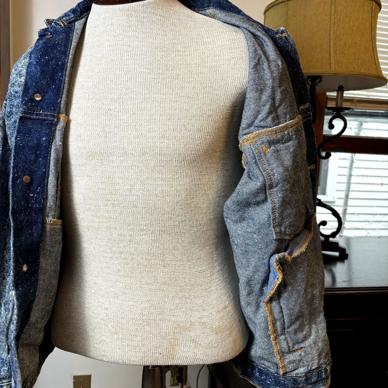 Other Men's Indian Tribal Back Design Size S VTG Acid Wash Denim J Size US S / EU 44-46 / 1 - 8 Thumbnail