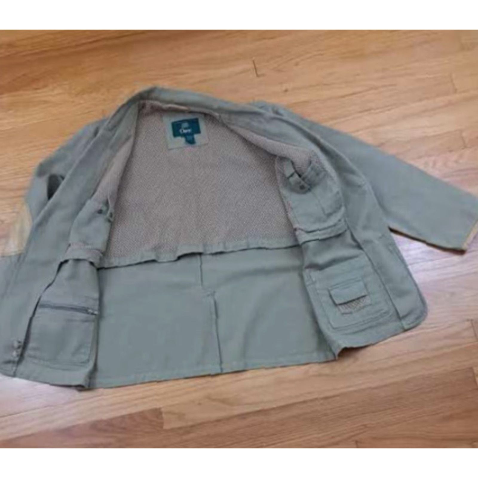 Orvis VINTAGE Orvis Coat Barn Coat Men Large Khaki Beige Canvas Pockets Elbow Patches Outdoor 34in long 25in pit to pit Size US L / EU 52-54 / 3 - 3 Thumbnail