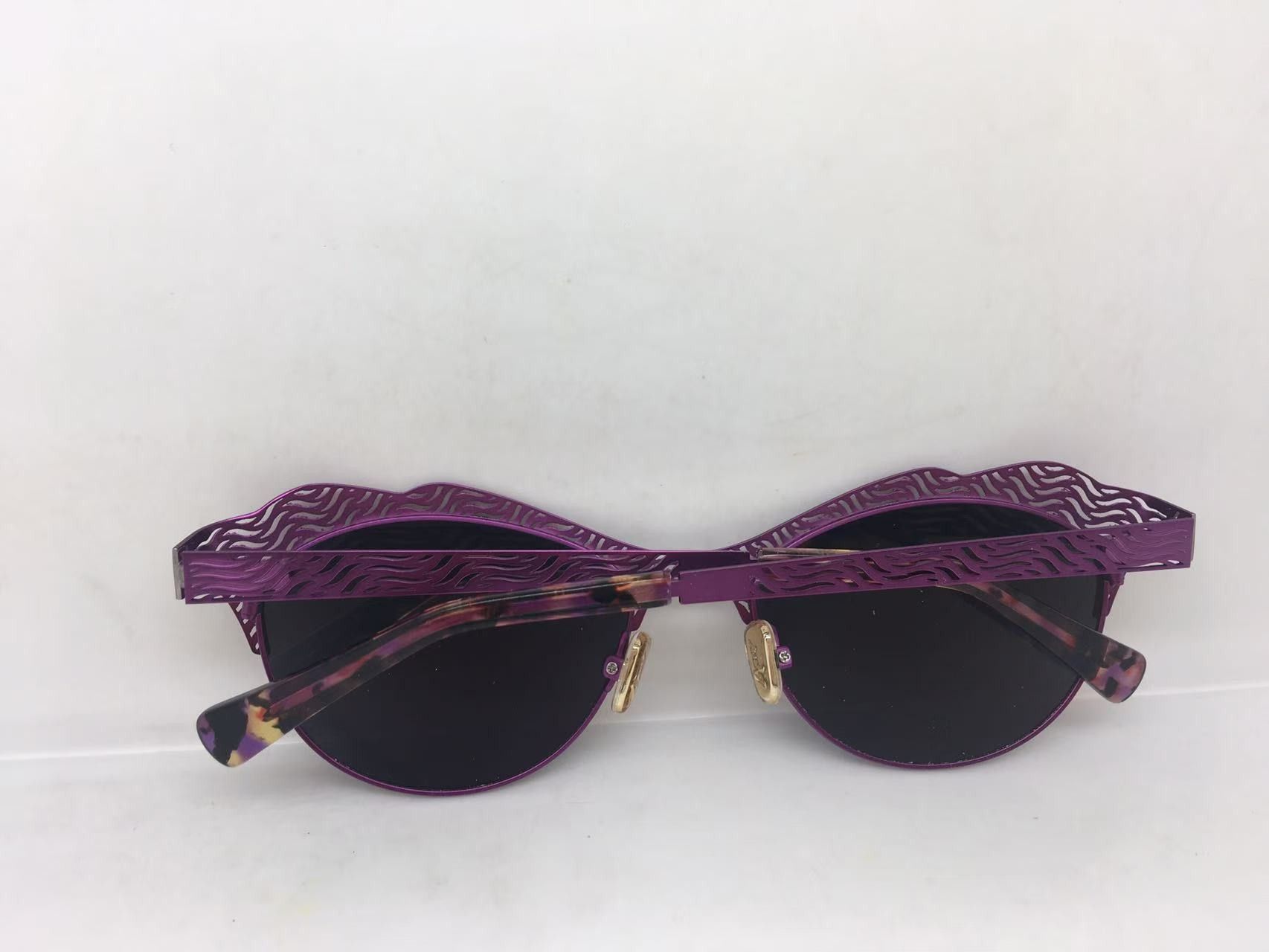 Other Mod Cat Eye Purish Woman Polarized Sunglasses Size ONE SIZE - 6 Thumbnail