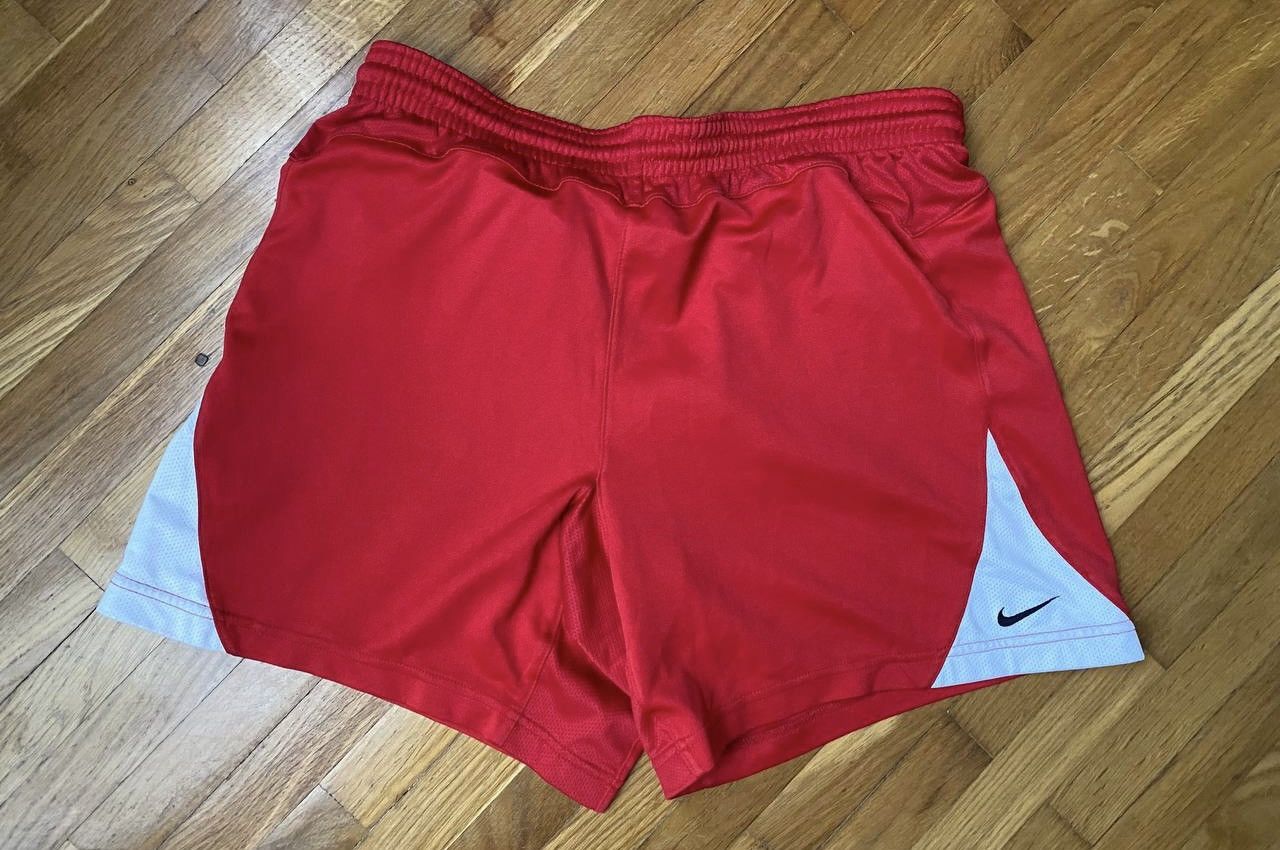 Nike Nike red sport shorts Size US 38 / EU 54 - 1 Thumbnail