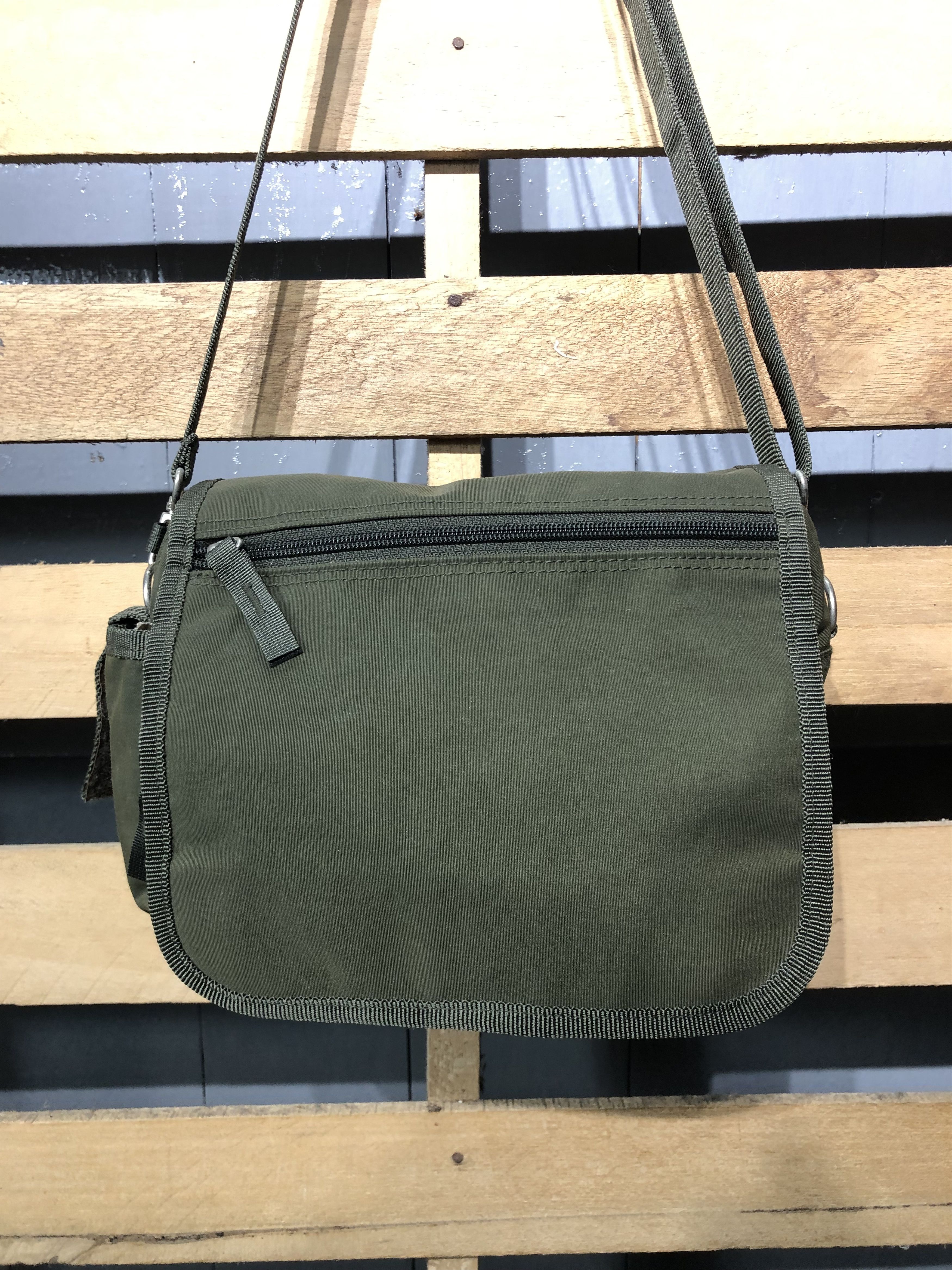 Japanese Brand Japanese Olive Green Style Nylon Crossbodybag Size ONE SIZE - 2 Thumbnail
