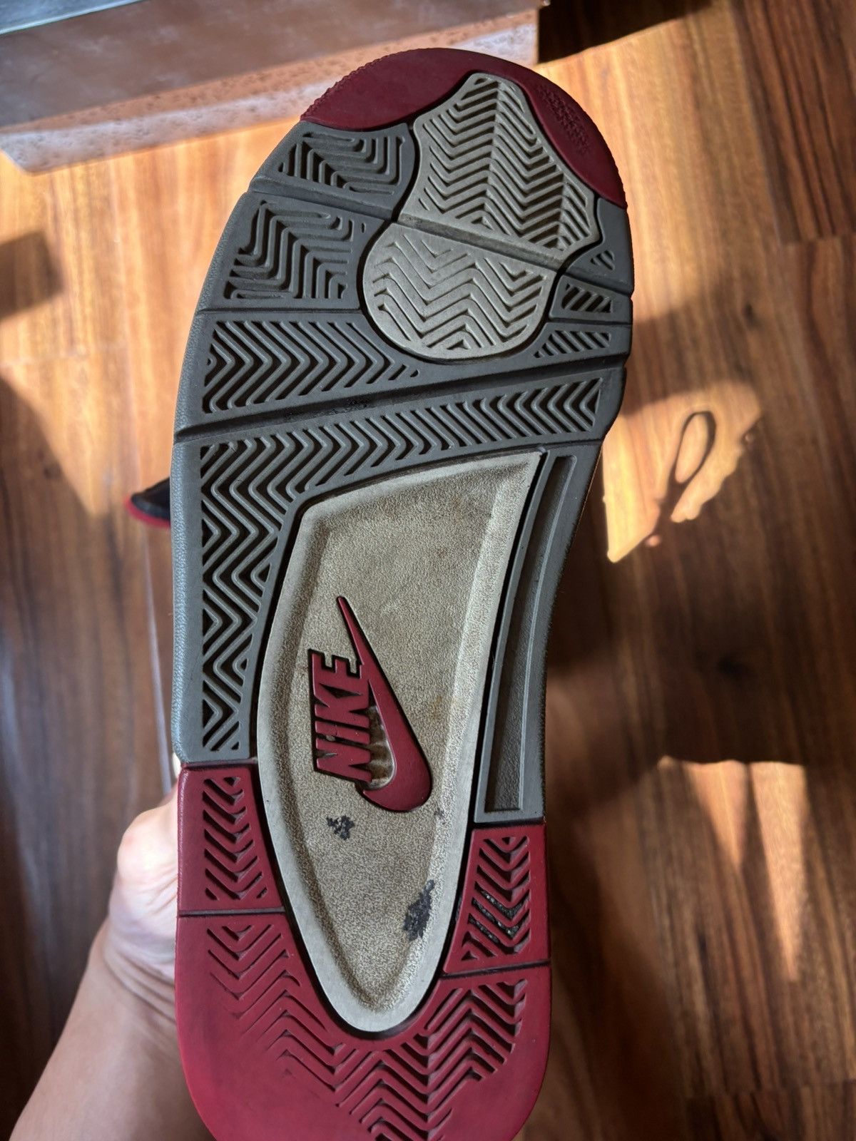 Jordan Brand Jordan 4 Bred 2019 Size US 10 / EU 43 - 4 Thumbnail