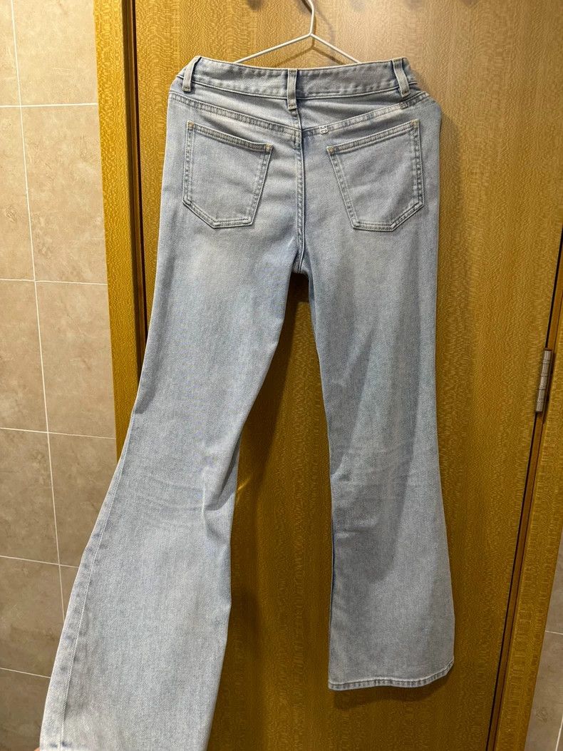 Givenchy Givenchy Size26 Washed Distressed Denim Pants Casual Pants Size 26" / US 2 / IT 38 - 2 Thumbnail
