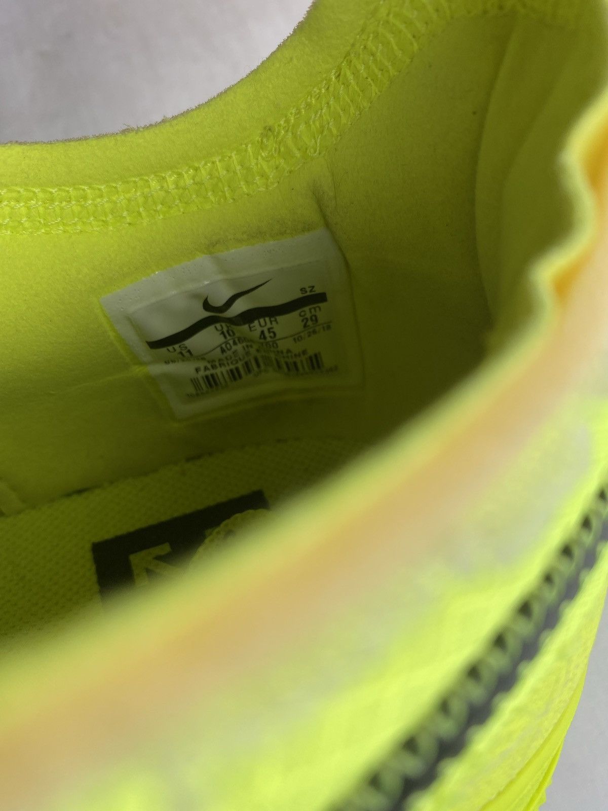 Nike Size 10.5 - Nike Air Force 1 Low Off-White Volt (2018) VNDS Size US 11 / EU 44 - 10 Thumbnail